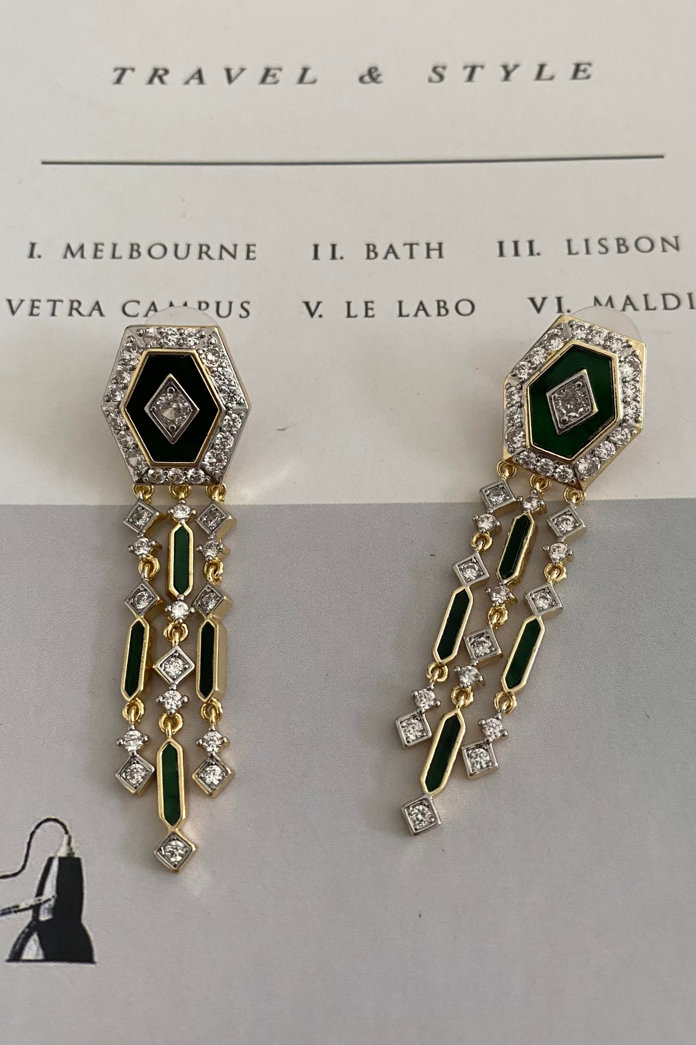 ÇOKGEN TAŞLI SARKIT KÜPE