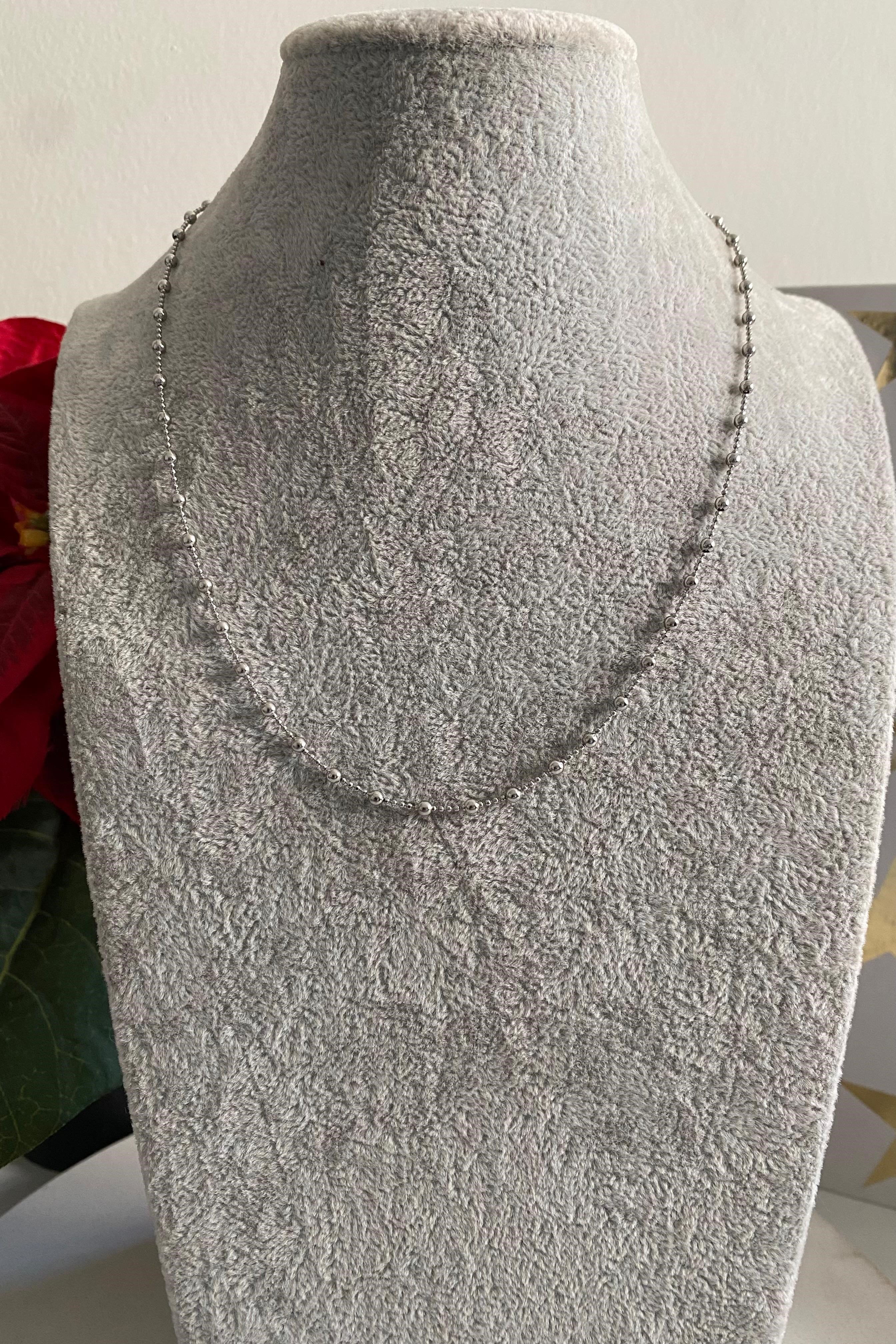 YUVARLAK TOP SIRALI KOLYE