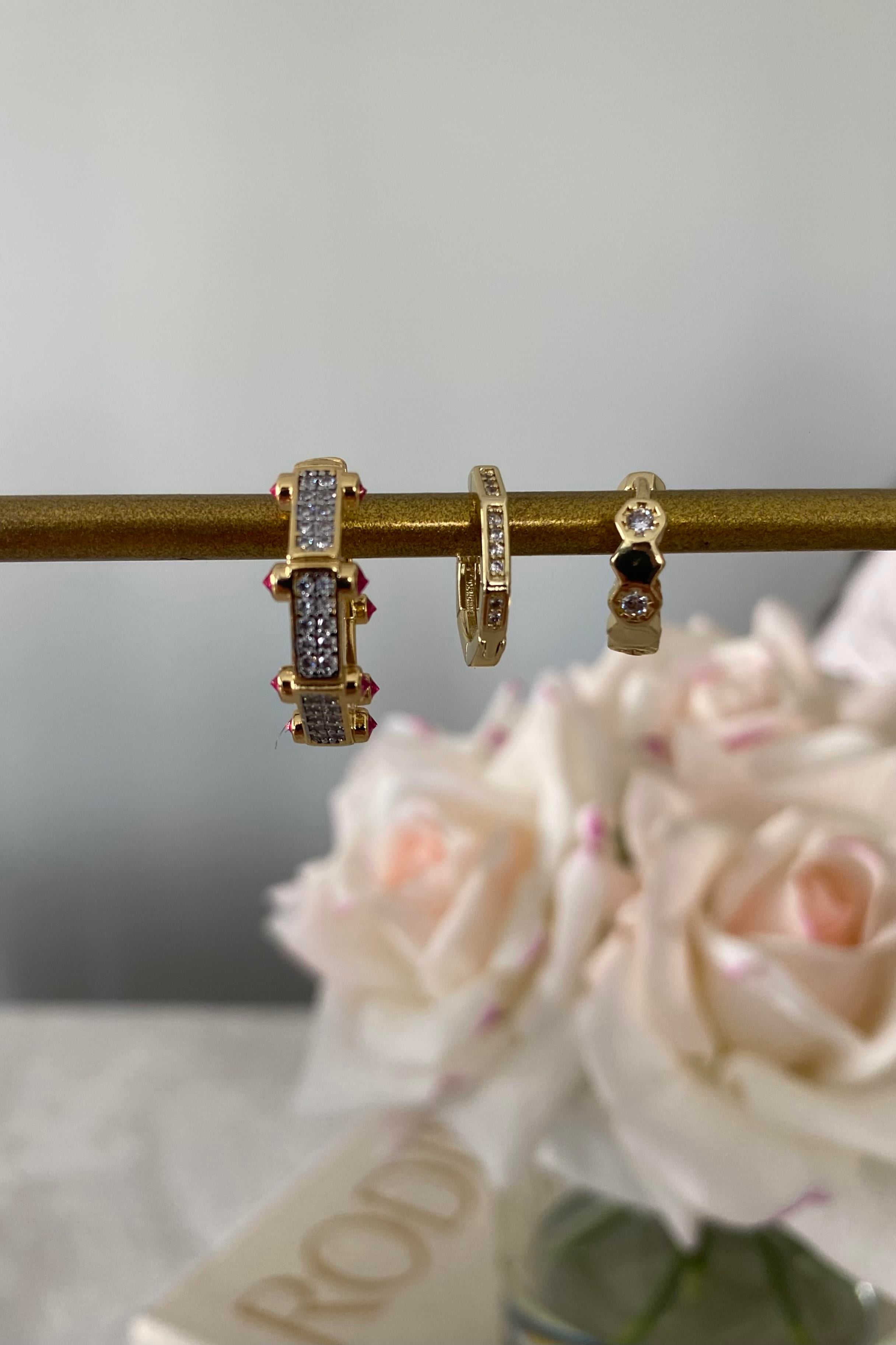 RENKLİ TAŞLI KOMBİN KÜPE