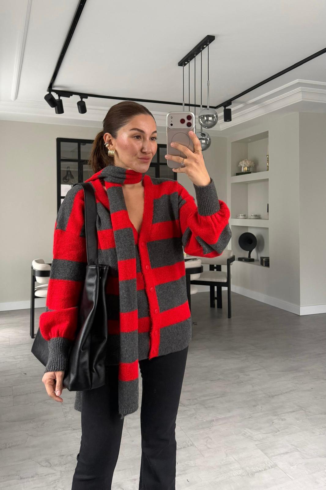 V YAKA ATKILI HIRKA/1111