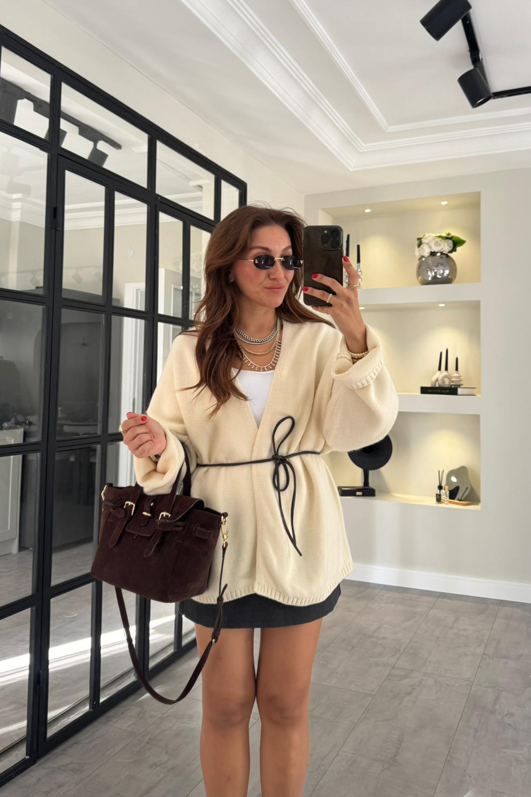 DERİ KEMERLİ TRİKO HIRKA/0608