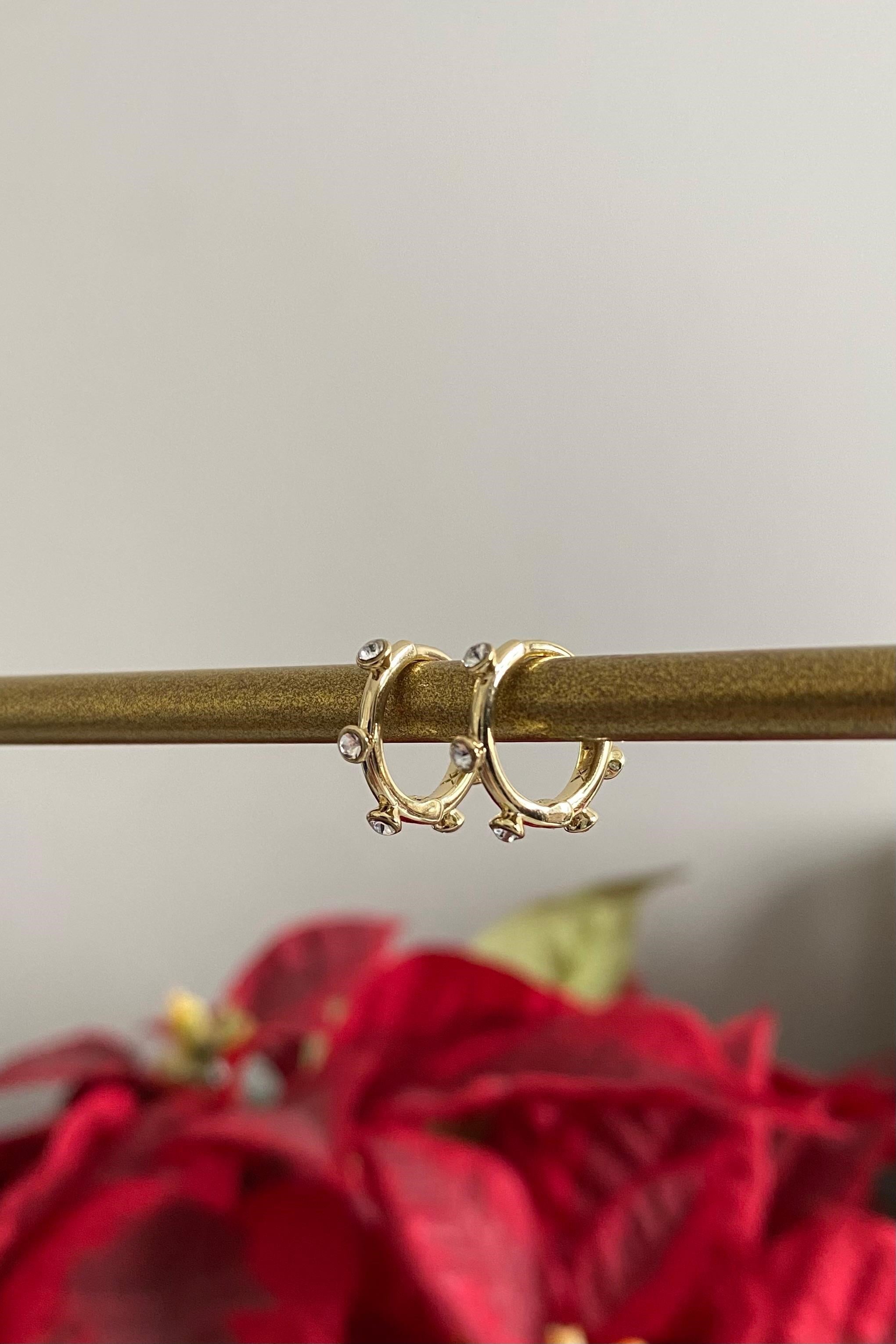 NOKTA TAŞLI HALKA KÜPE 1CM