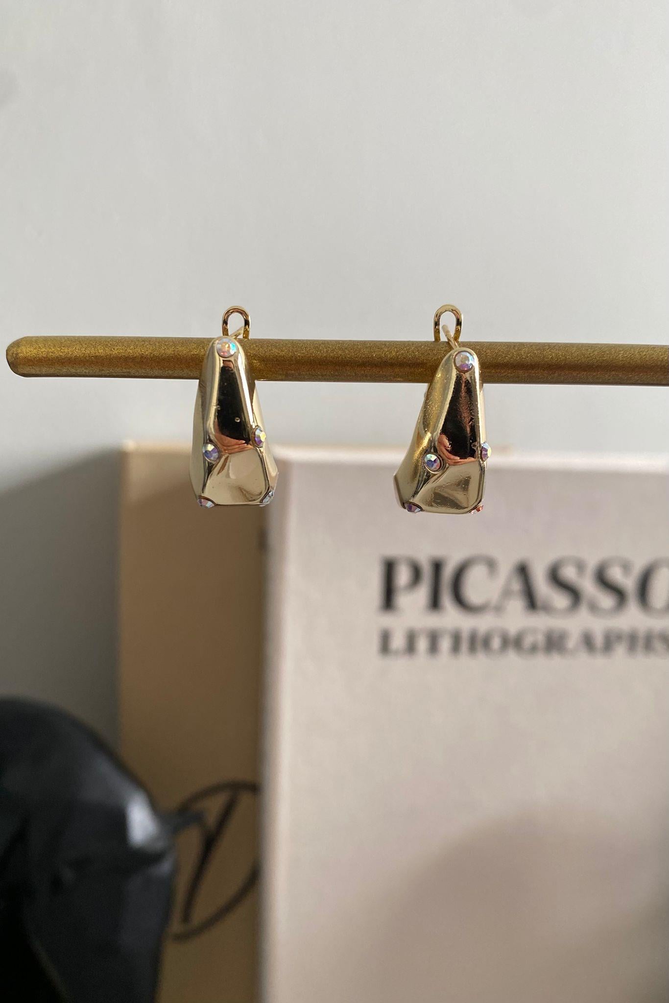 MİNİMAL HOLOGRAM TAŞLI U MODEL KÜPE