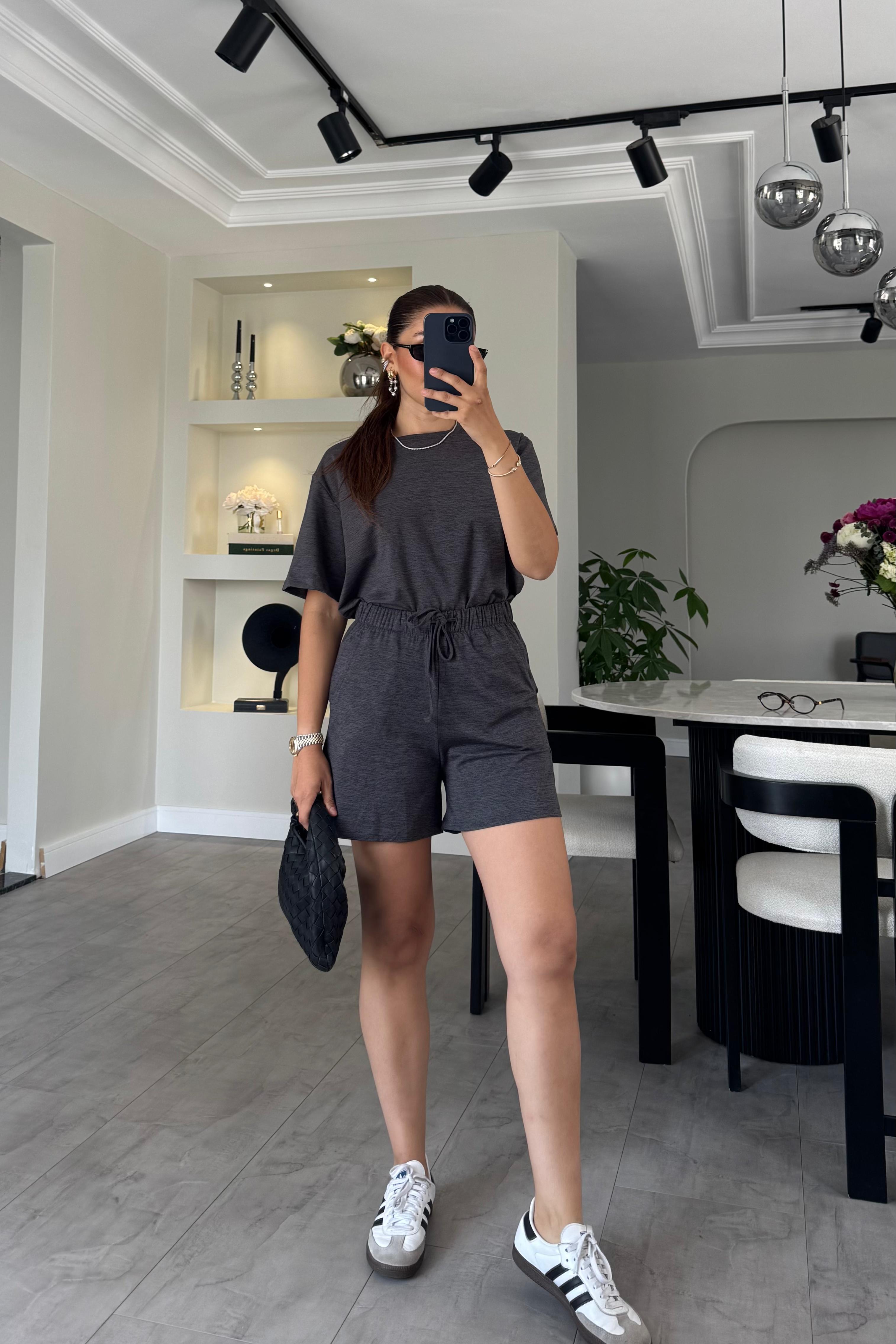 KISA KOL MODAL ŞORTLU TAKIM