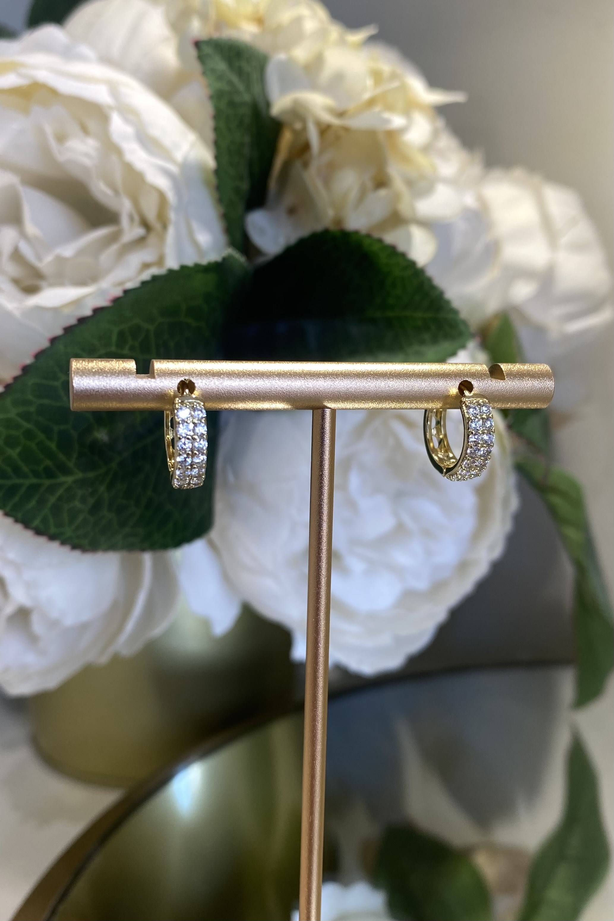 ÇİFT SIRA TAŞLI HALKA KÜPE 1.3 CM