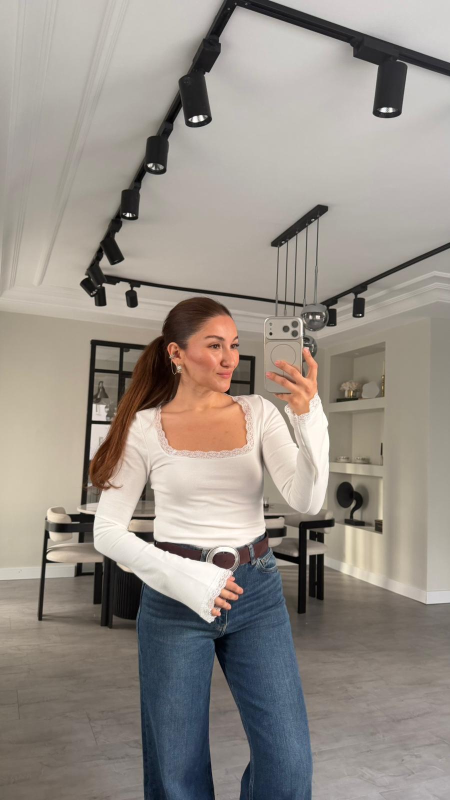 DANTEL GEÇMELİ KARE YAKA BODY/1065