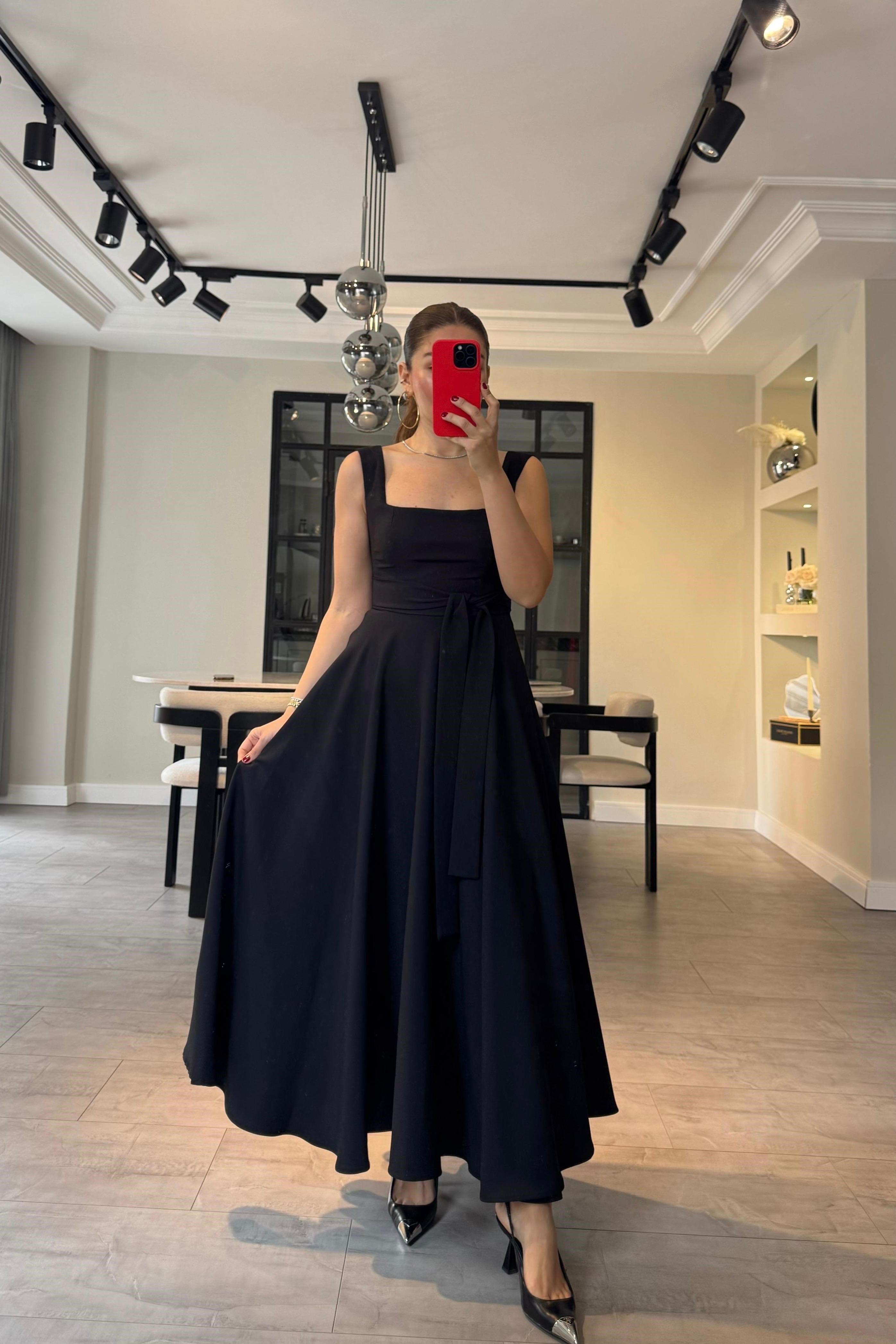 KARE YAKA MANOLYA ELBİSE