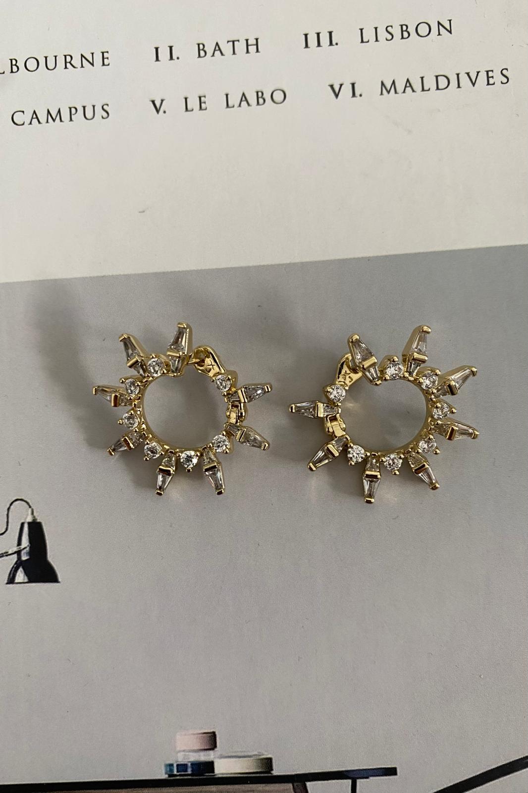 KESME TAŞLI YUVARLAK KÜPE