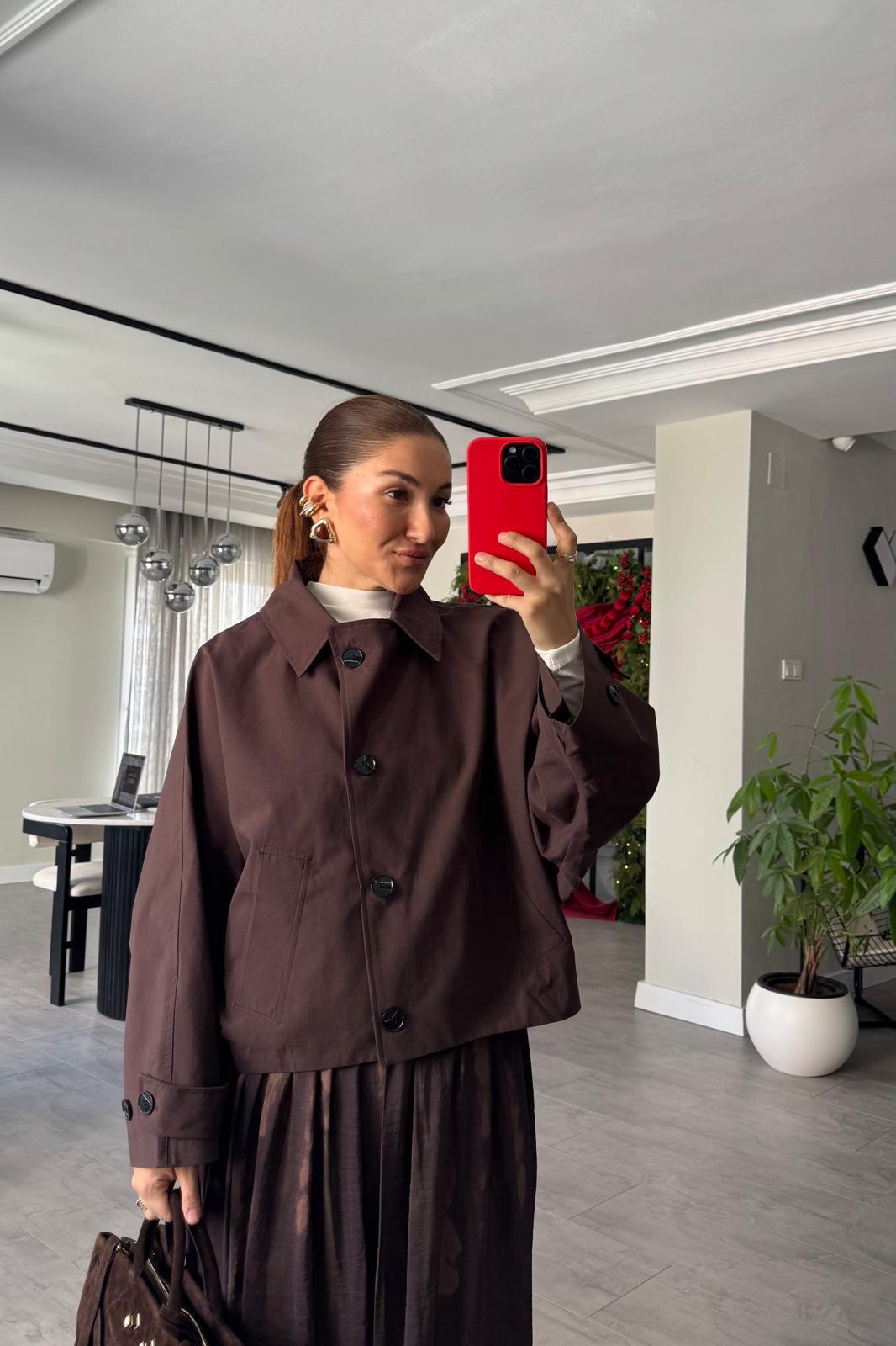 KOL DÜĞMELİ CROP TRENÇKOT / 9628