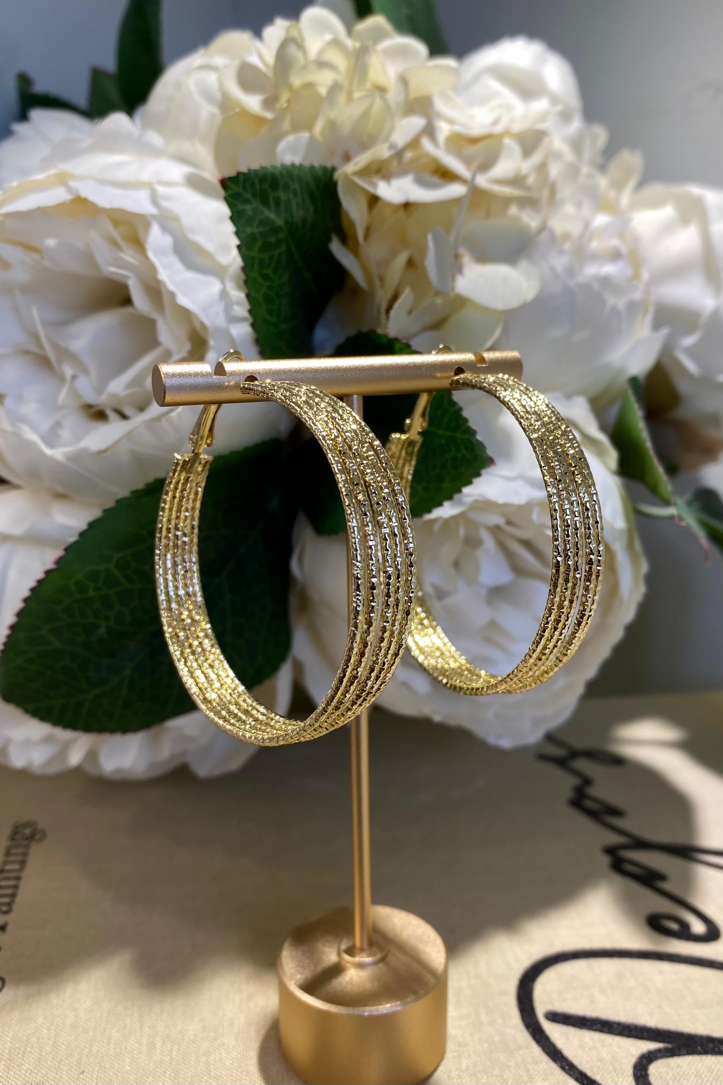 ÜÇLÜ YUVARLAK SIRALI HALKA KÜPE 5CM