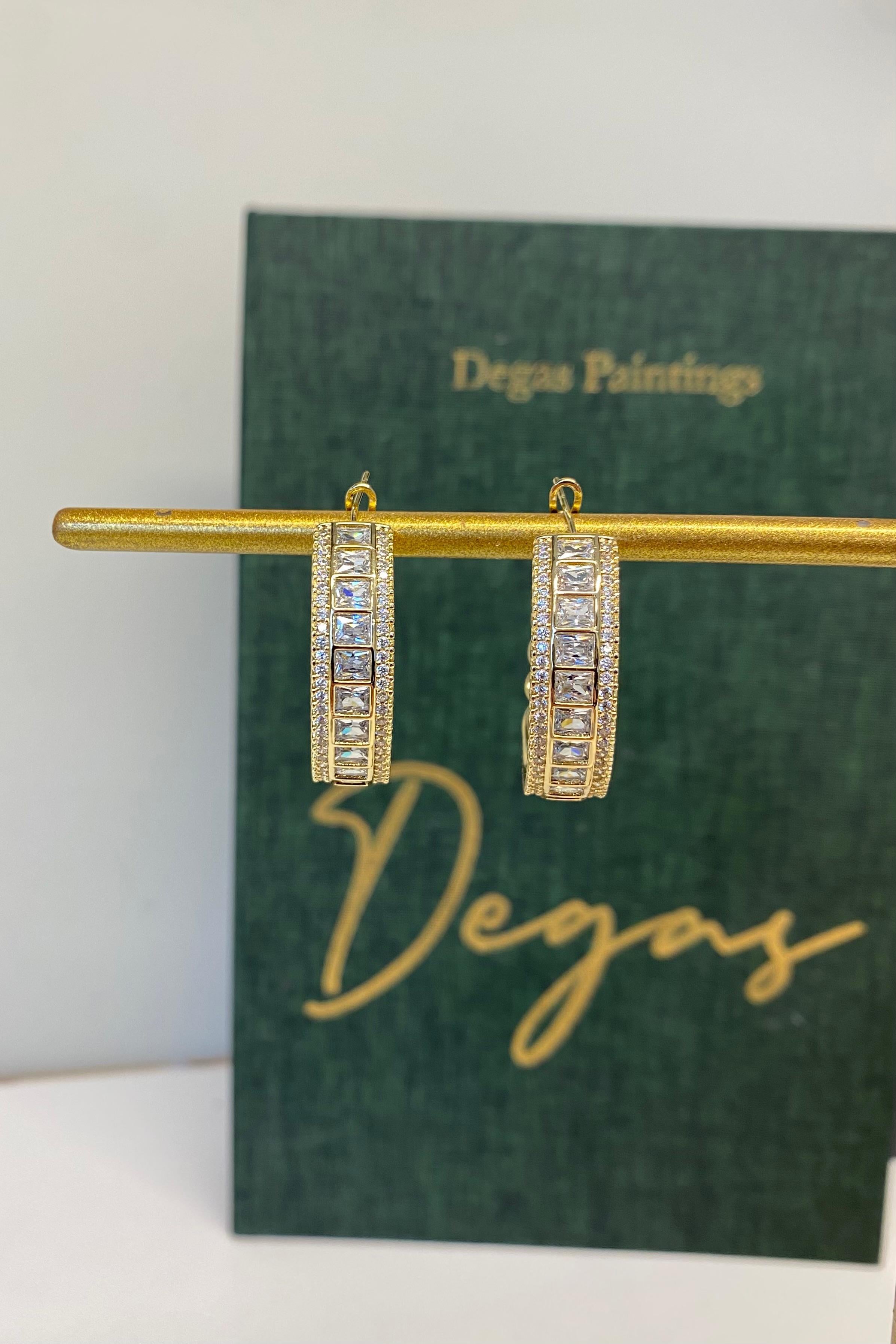 BAGET TAŞ SIRALI KALIN HALKA KÜPE 3 CM