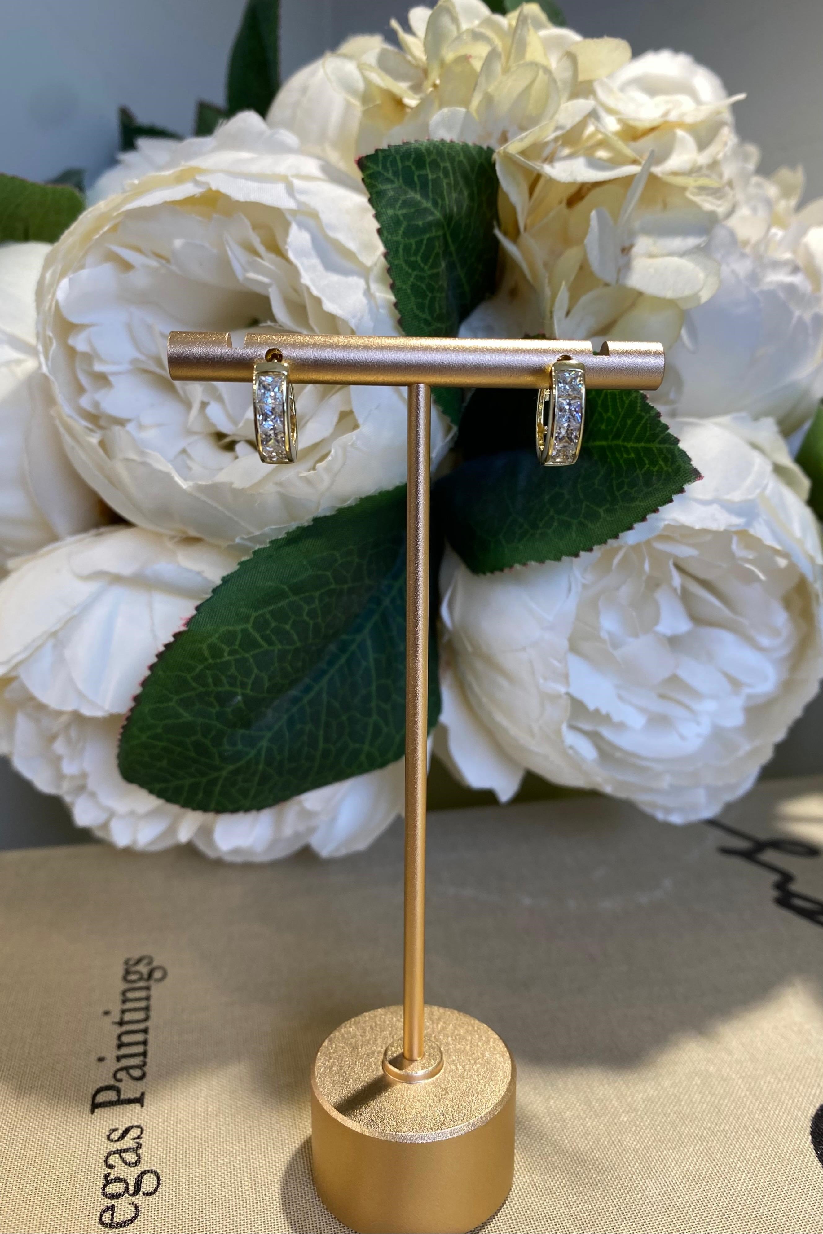 GÖMME BAGET TAŞLI HALKA KÜPE 1CM