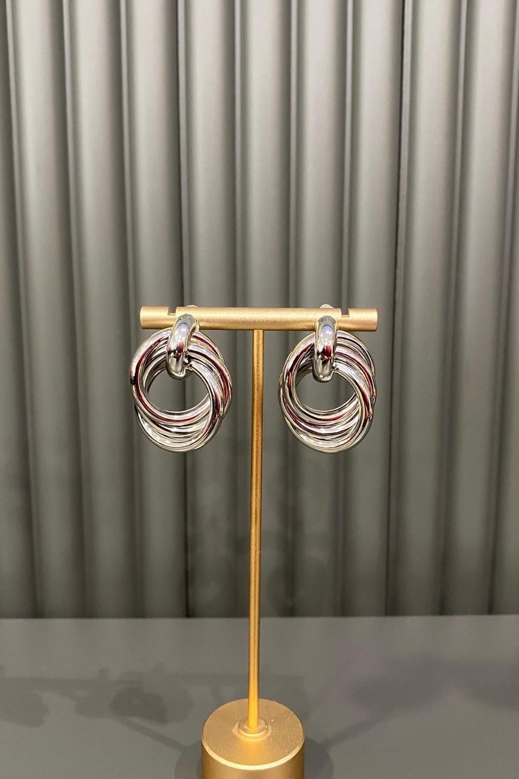 KIVRIMLI DÜĞÜM KÜPE