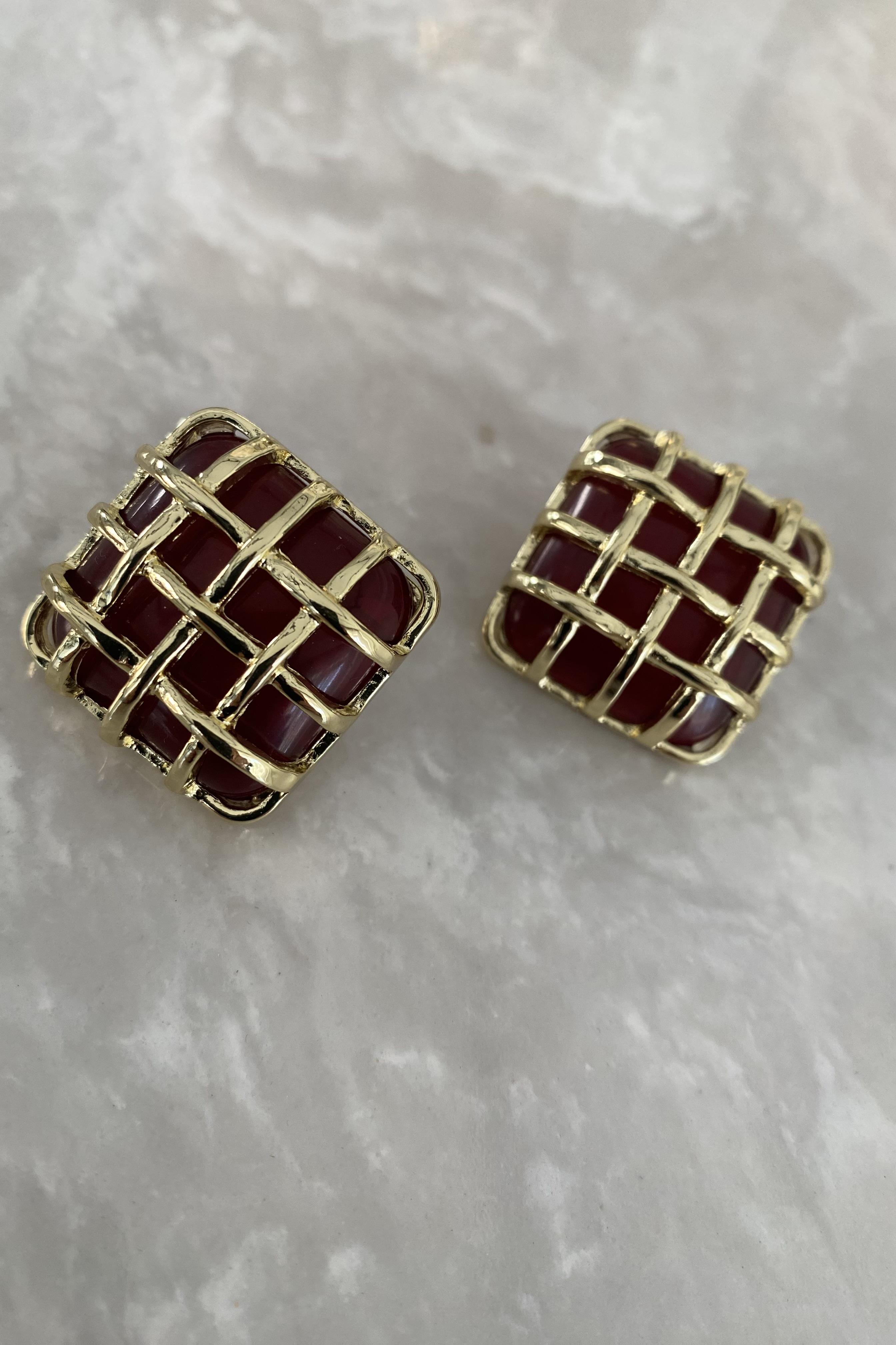 BORDO TAŞLI KAFES KÜPE