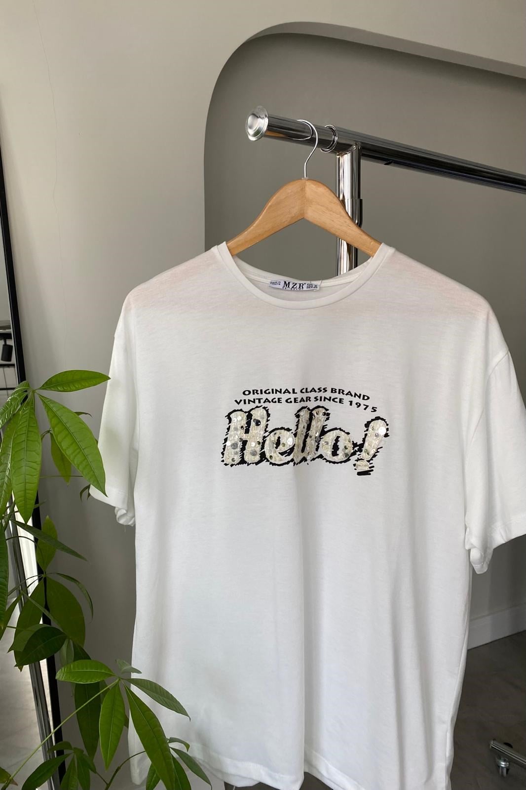 HELLO PUL İŞLEME T-SHİRT