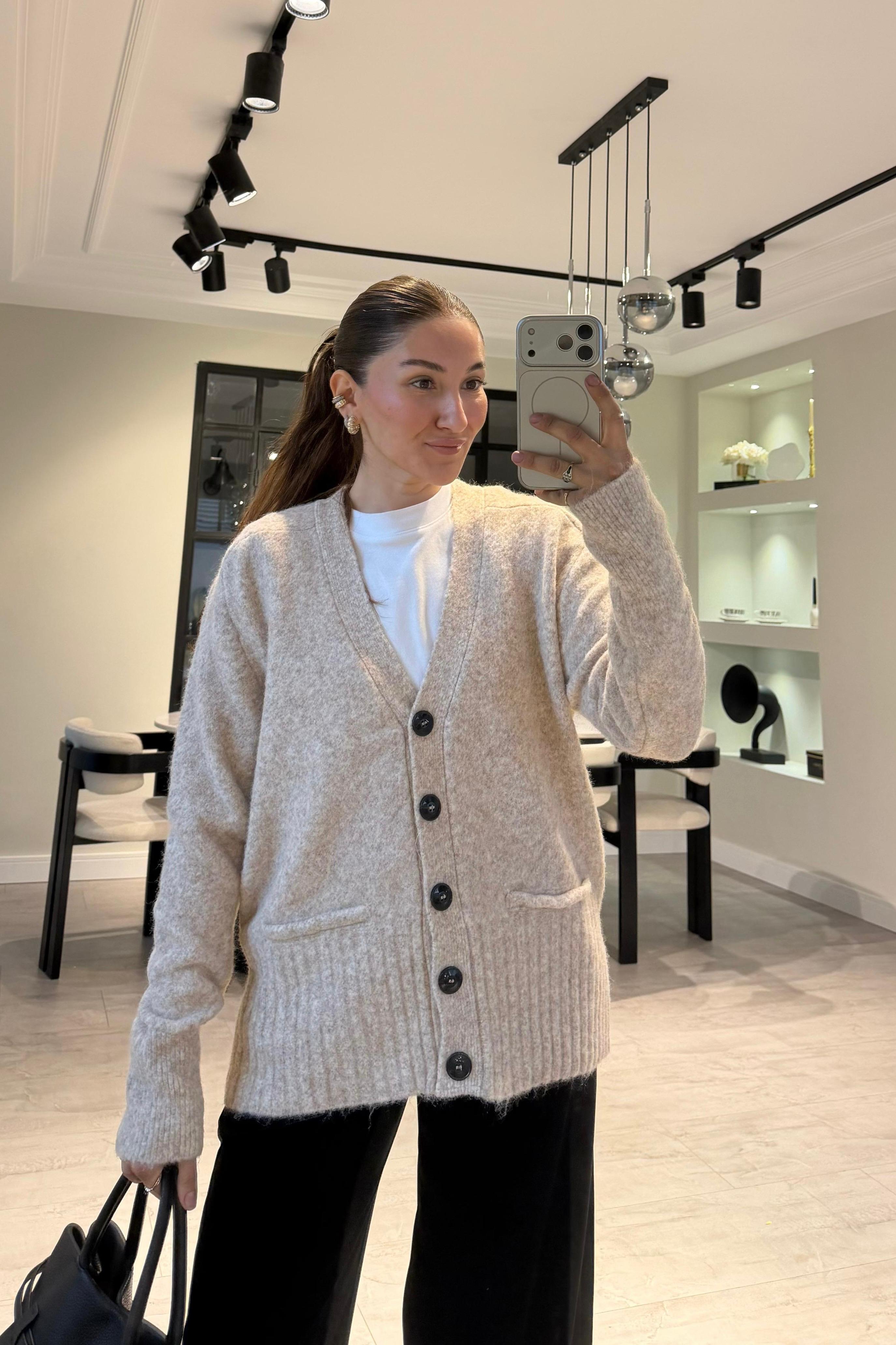 V YAKA DÜĞMELİ HIRKA/5068