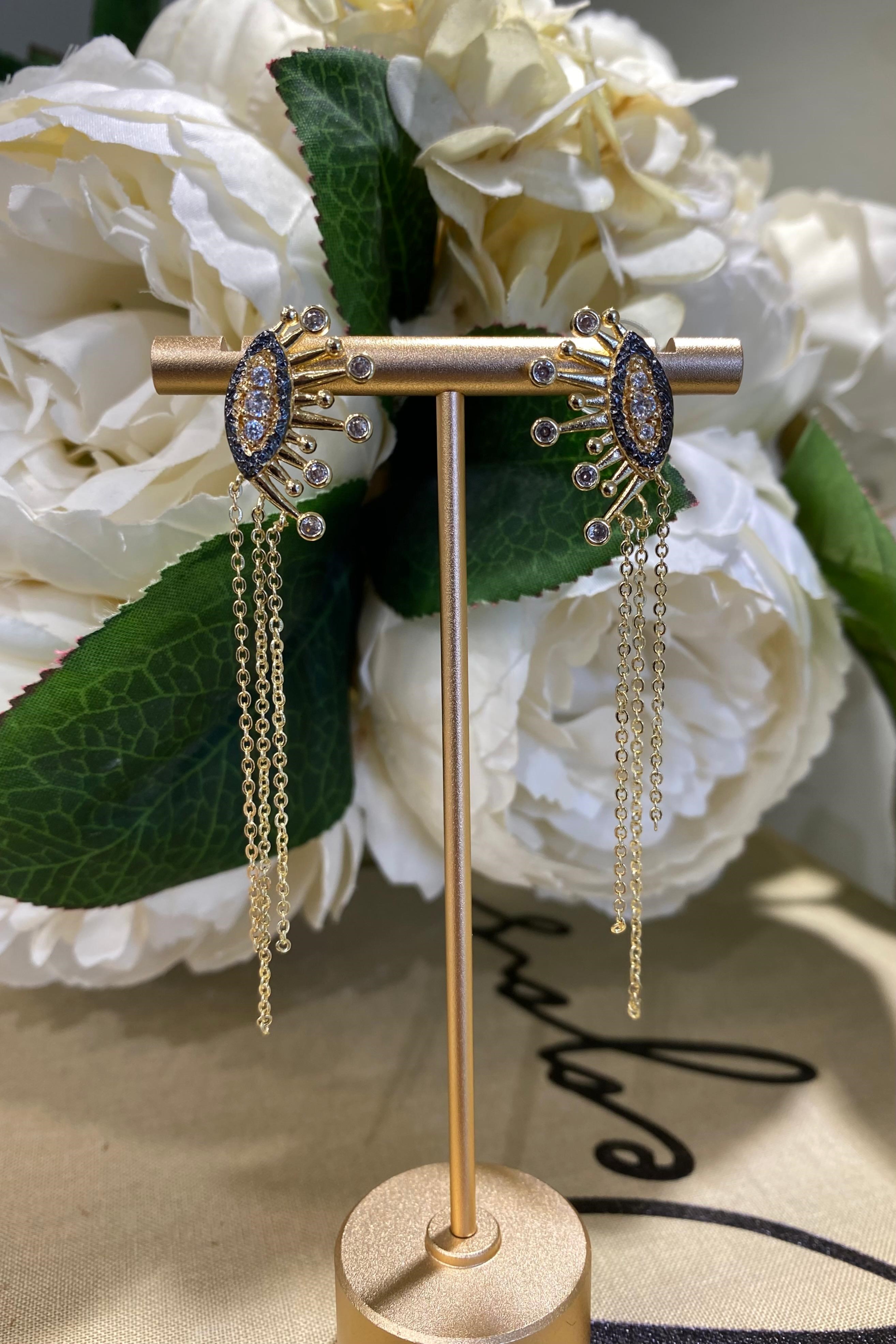 SALLANTALI RENKLİ ZİRKON TAŞLI KÜPE