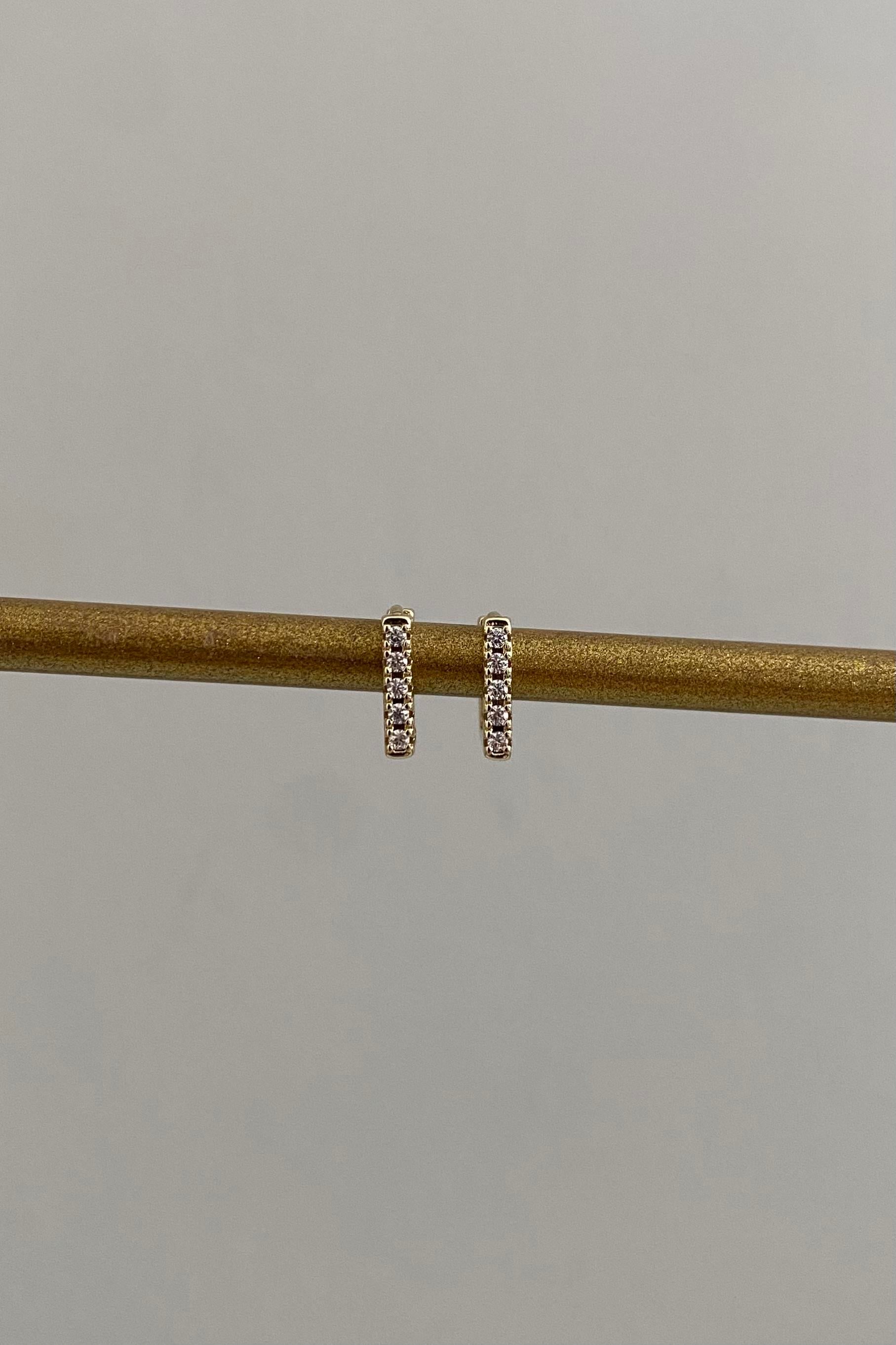 TAŞ SIRALI DÖRTGEN KÜPE 1 CM