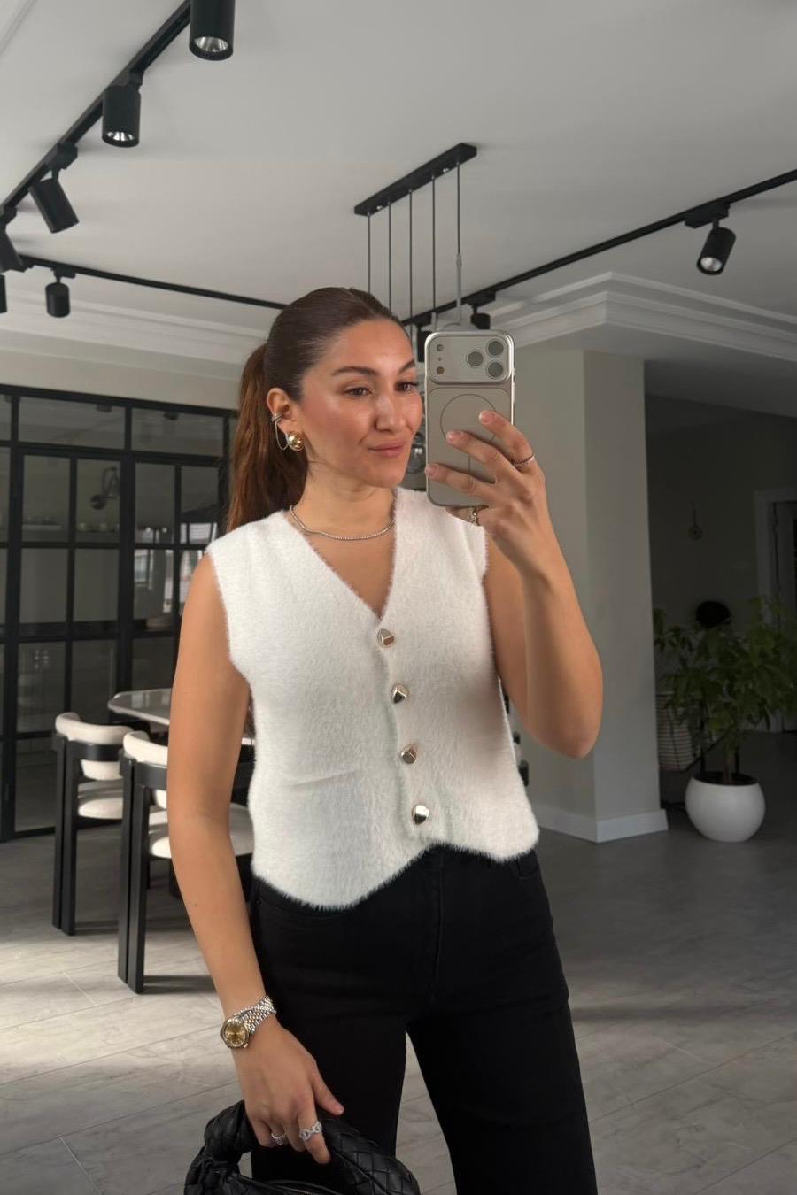 GOLD DÜĞMELİ CLUB YUMOŞ YELEK