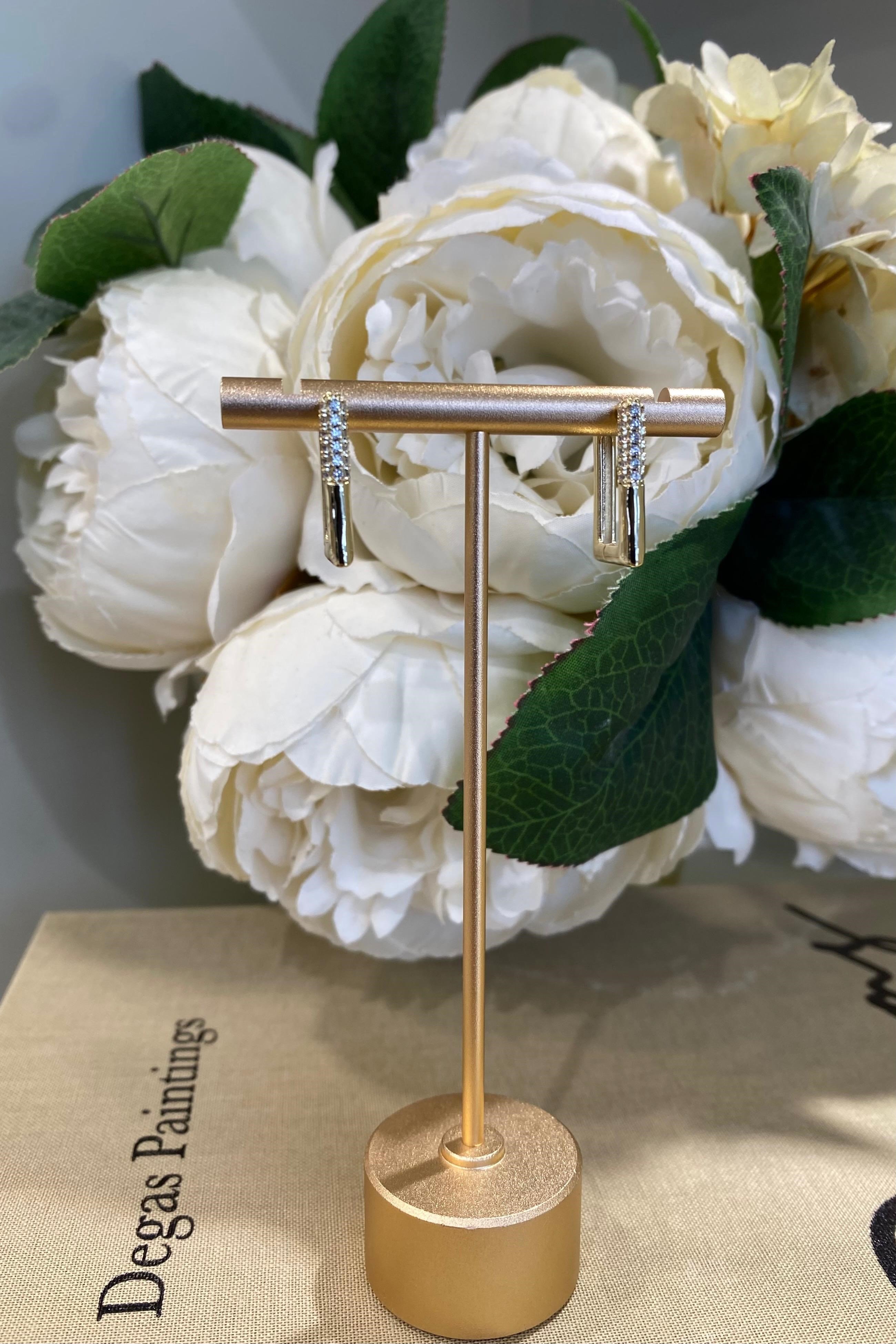 ZİRKON TAŞ KÖŞELİ ÇERÇEVE KÜPE