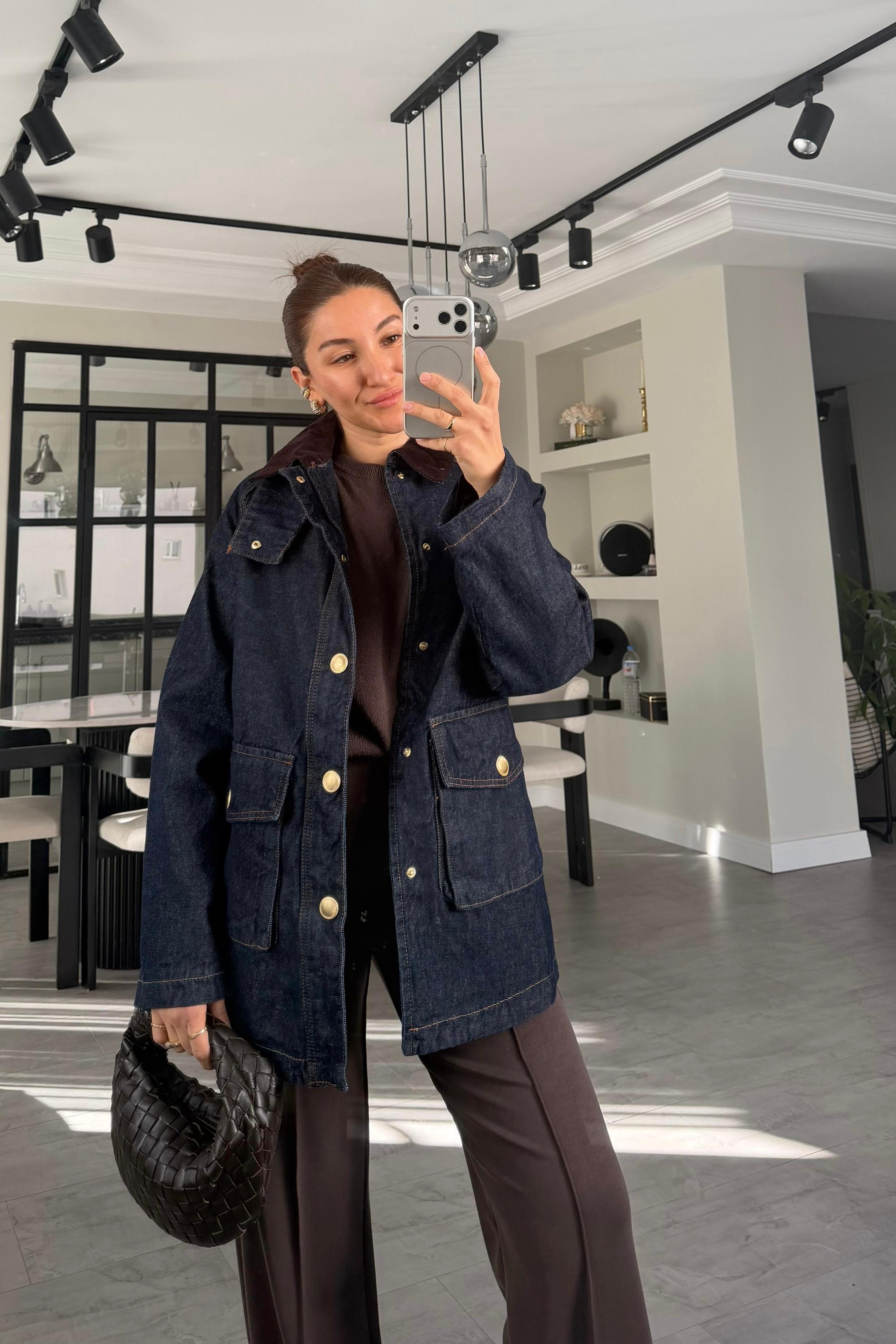 GOLD DÜĞMELİ KADİFE YAKA DENİM CEKET