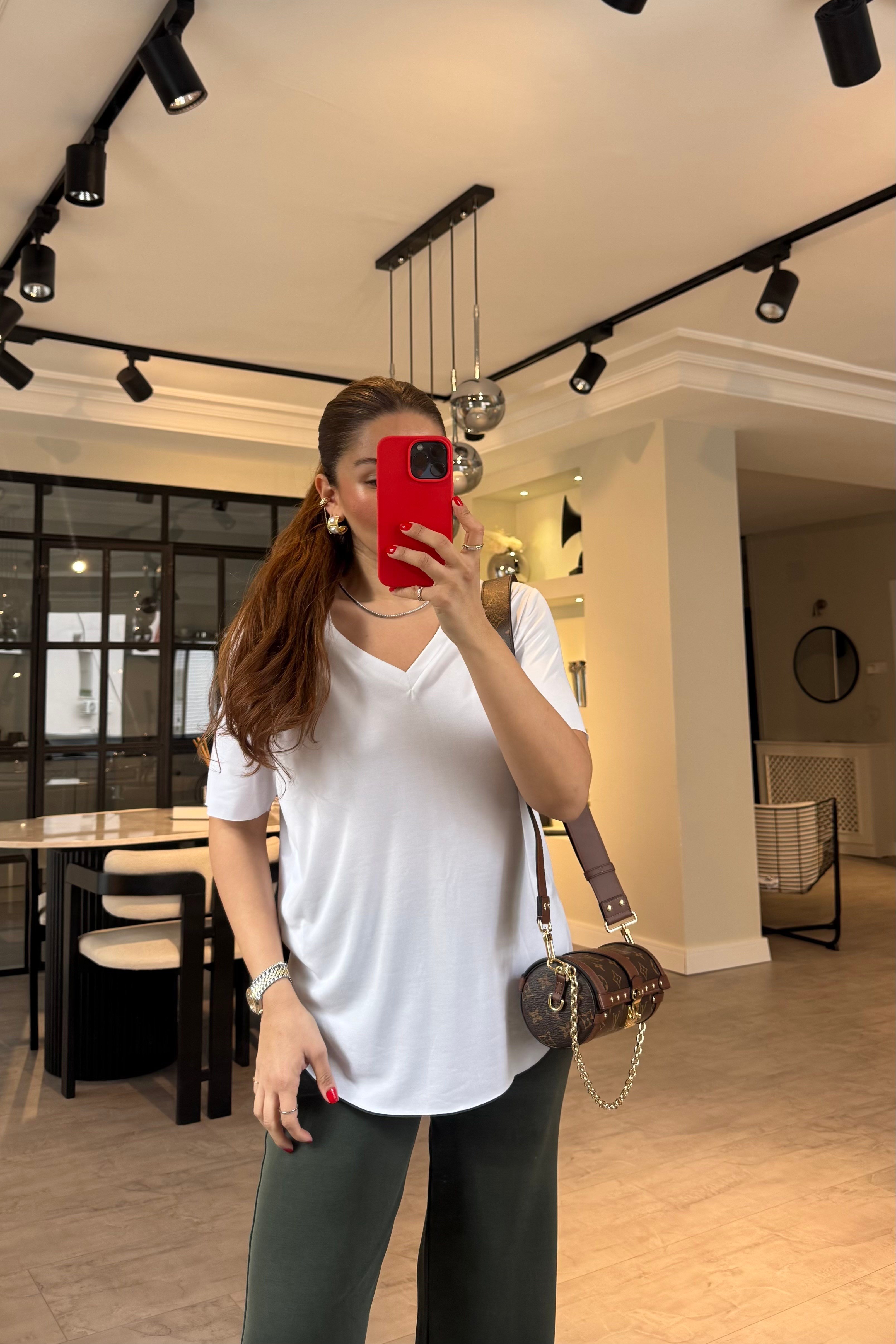 V YAKA OYSHO BASIC T-SHIRT