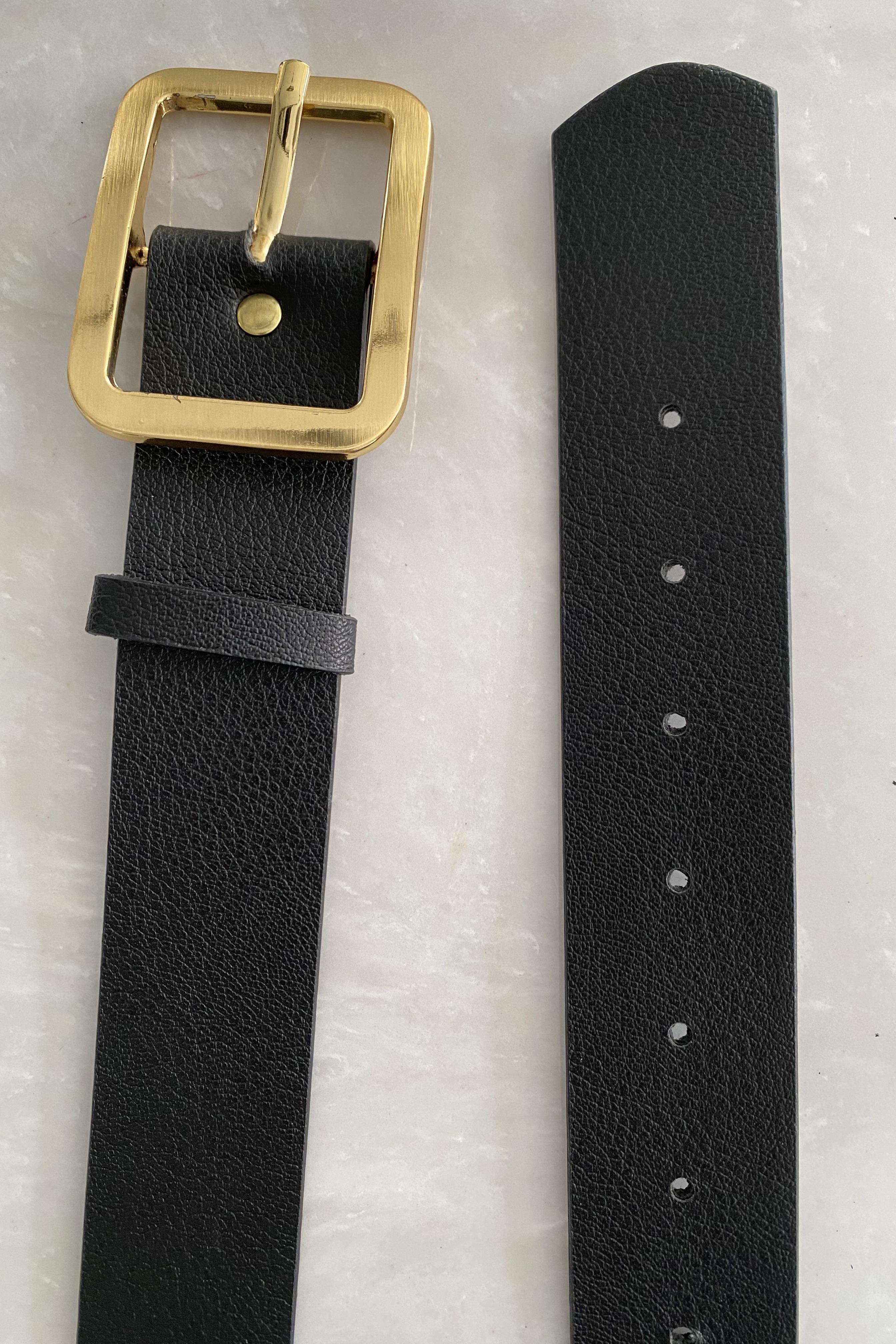 BÜYÜK KARE TOKALI GOLD KEMER