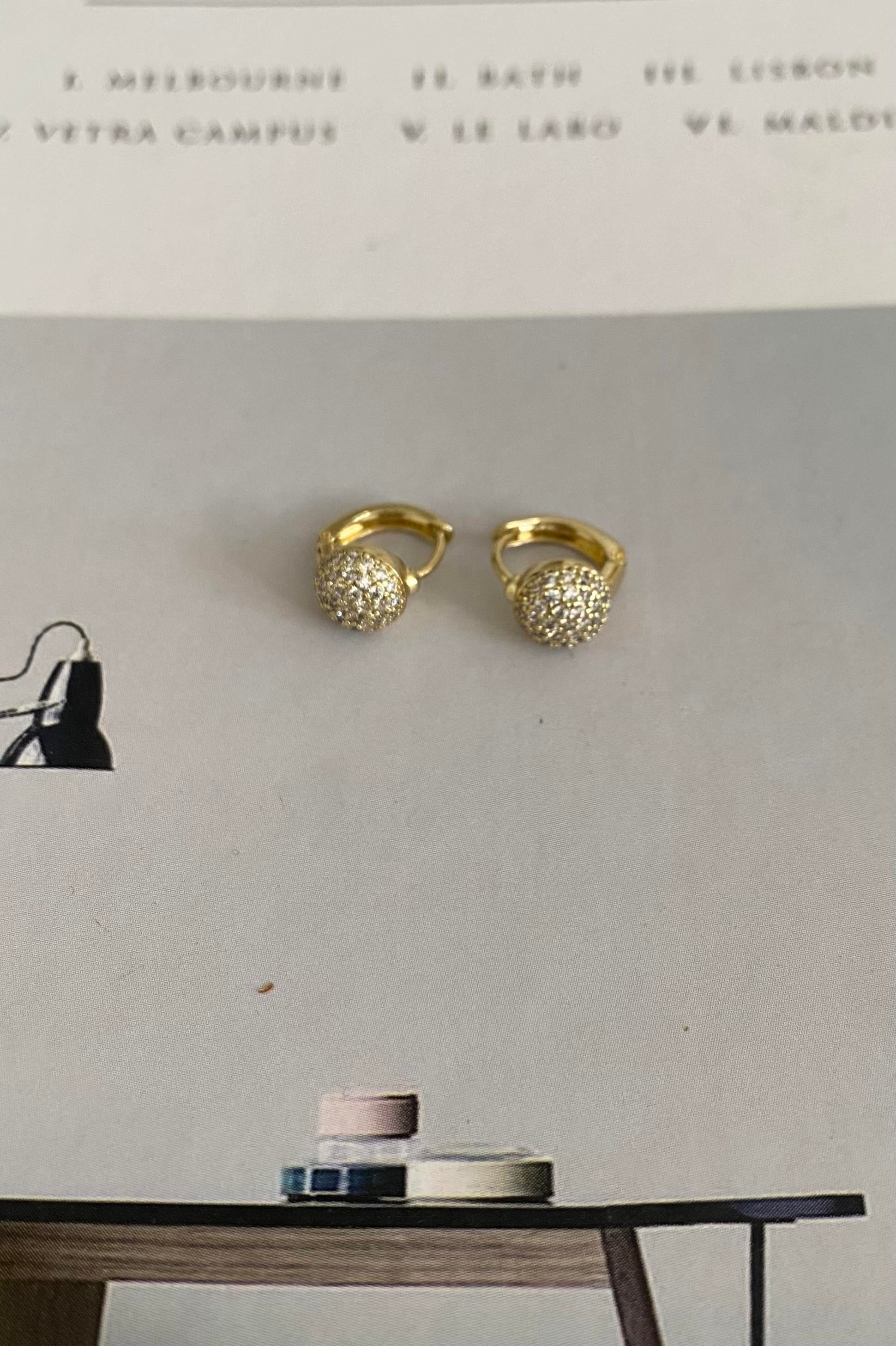 YUVARLAK TAŞLI MİNİMAL HALKA KÜPE