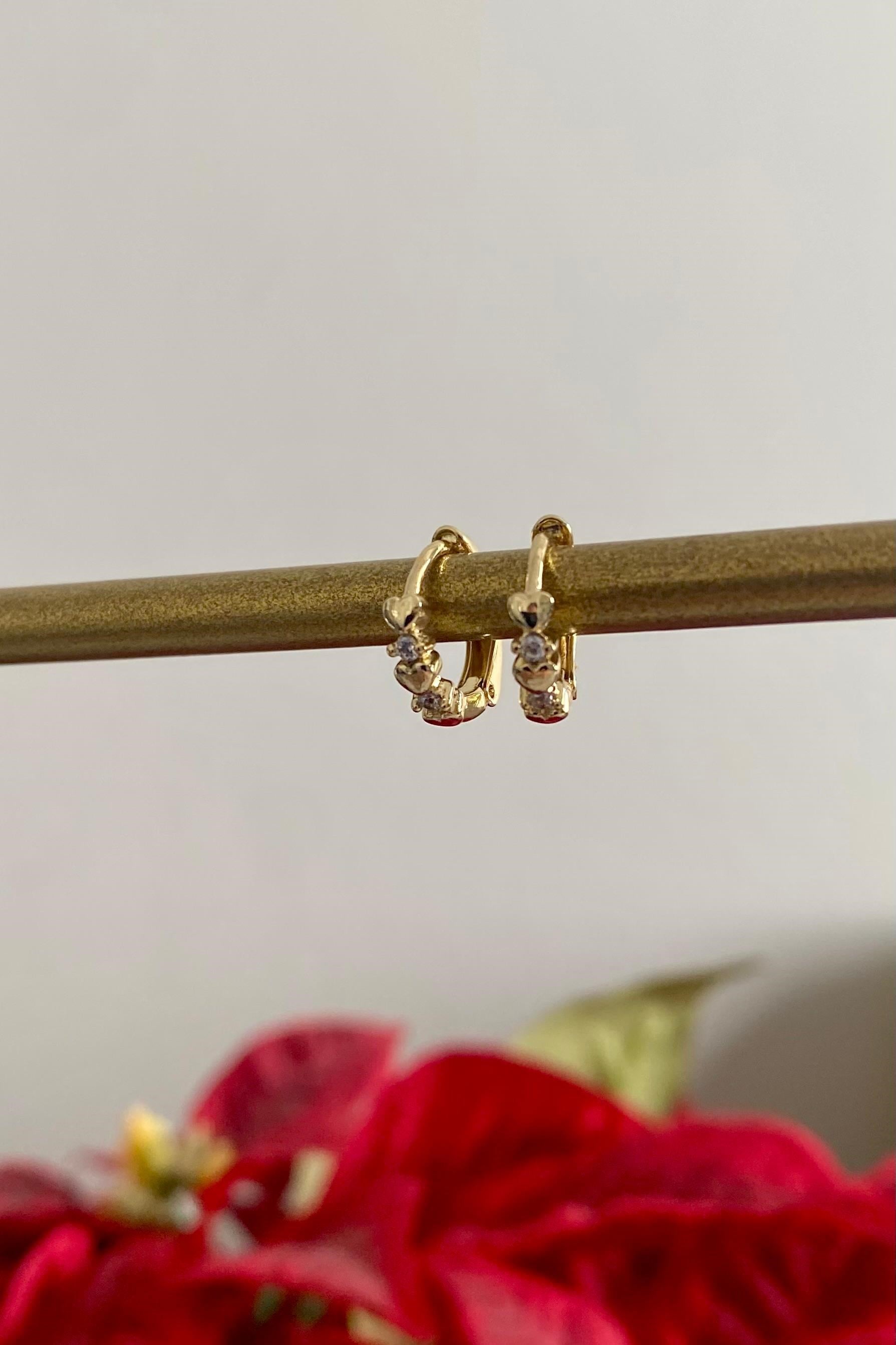 MİNİMAL KALP TAŞLI HALKA KÜPE