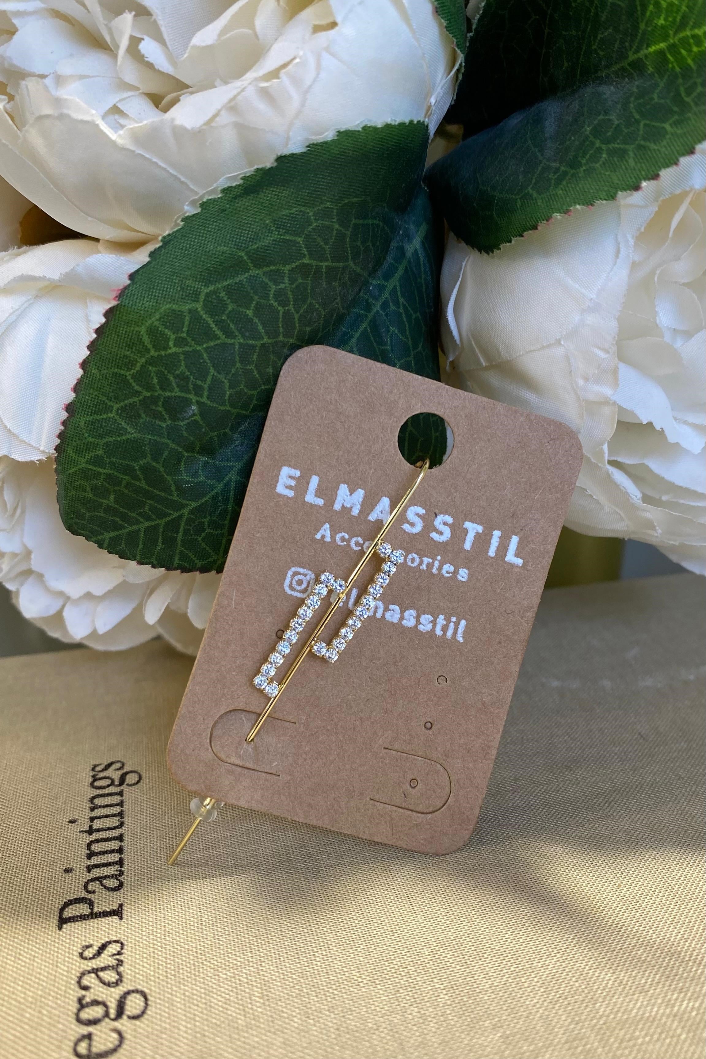 TAŞ DETAYLI ÇİZGİ KIKIRDAK KÜPE