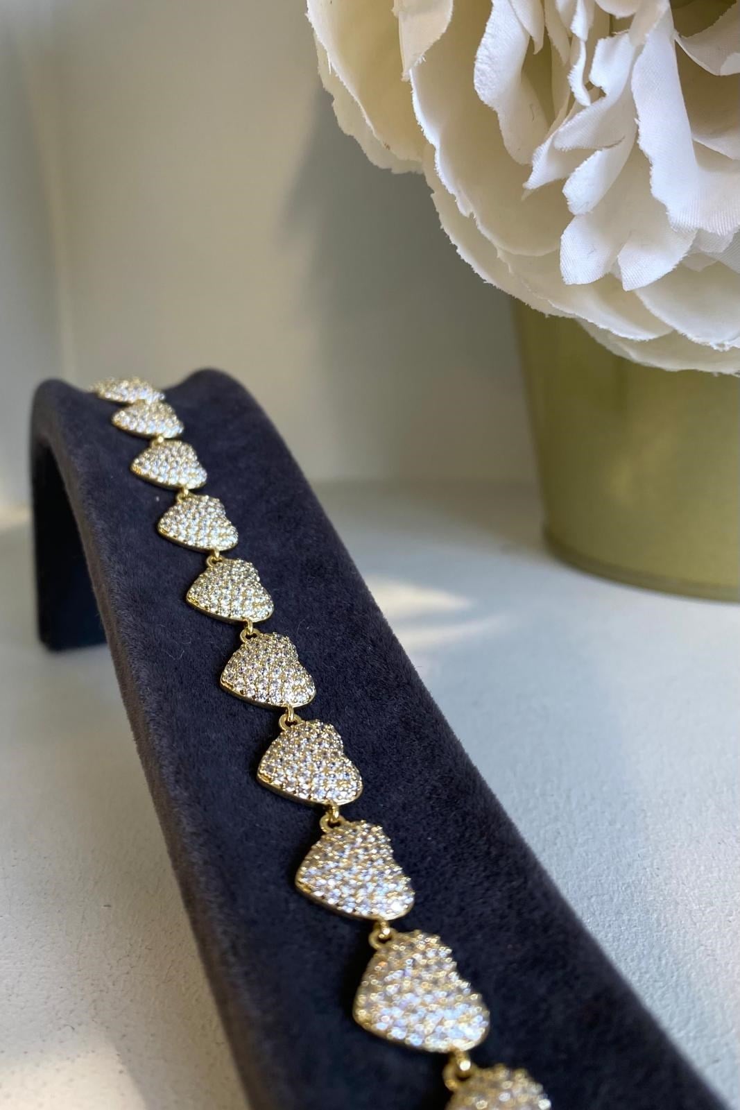 TAŞLI KALP SIRALI BİLEZİK