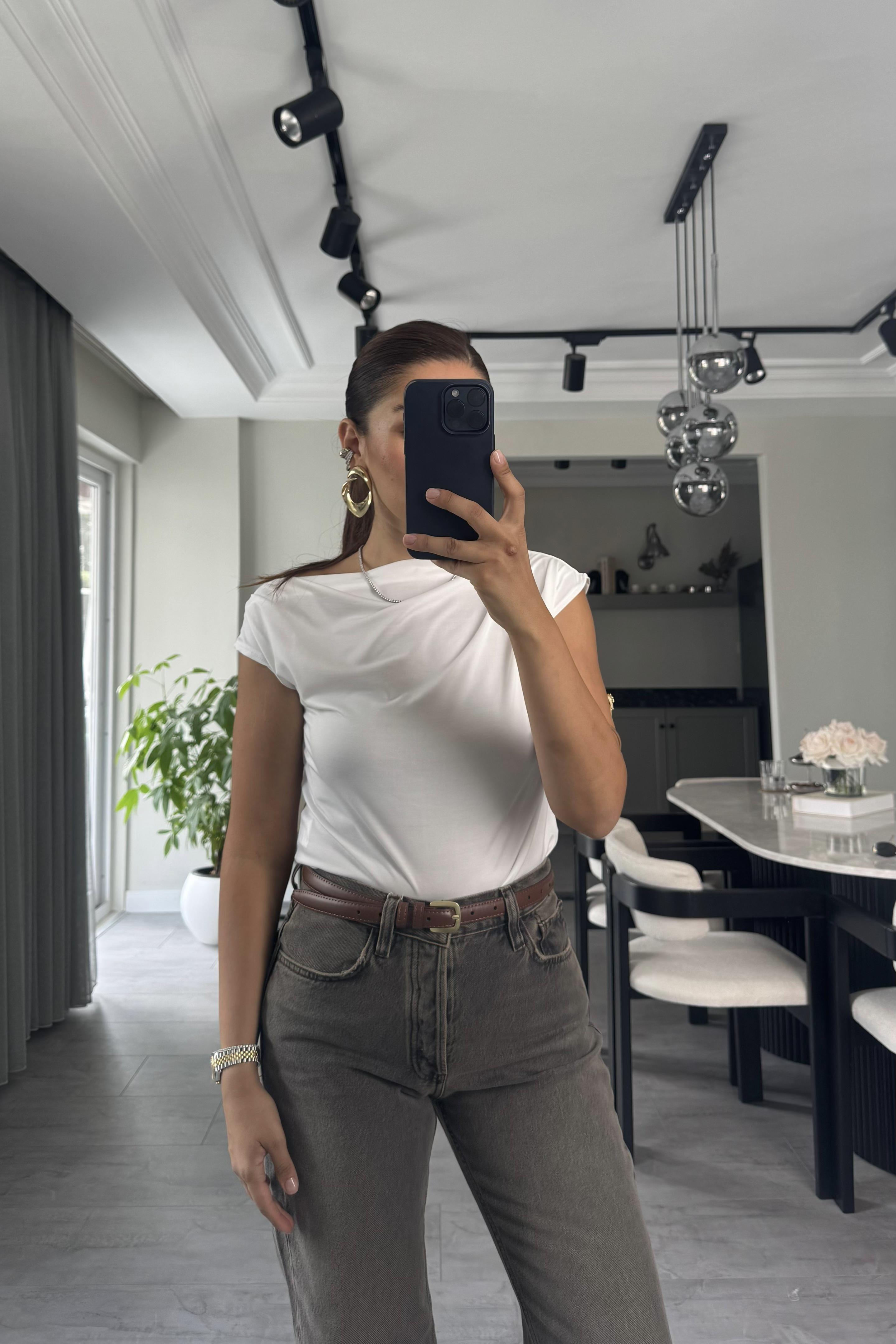 YARIM KOL DÖKÜMLÜ BLUZ/0637