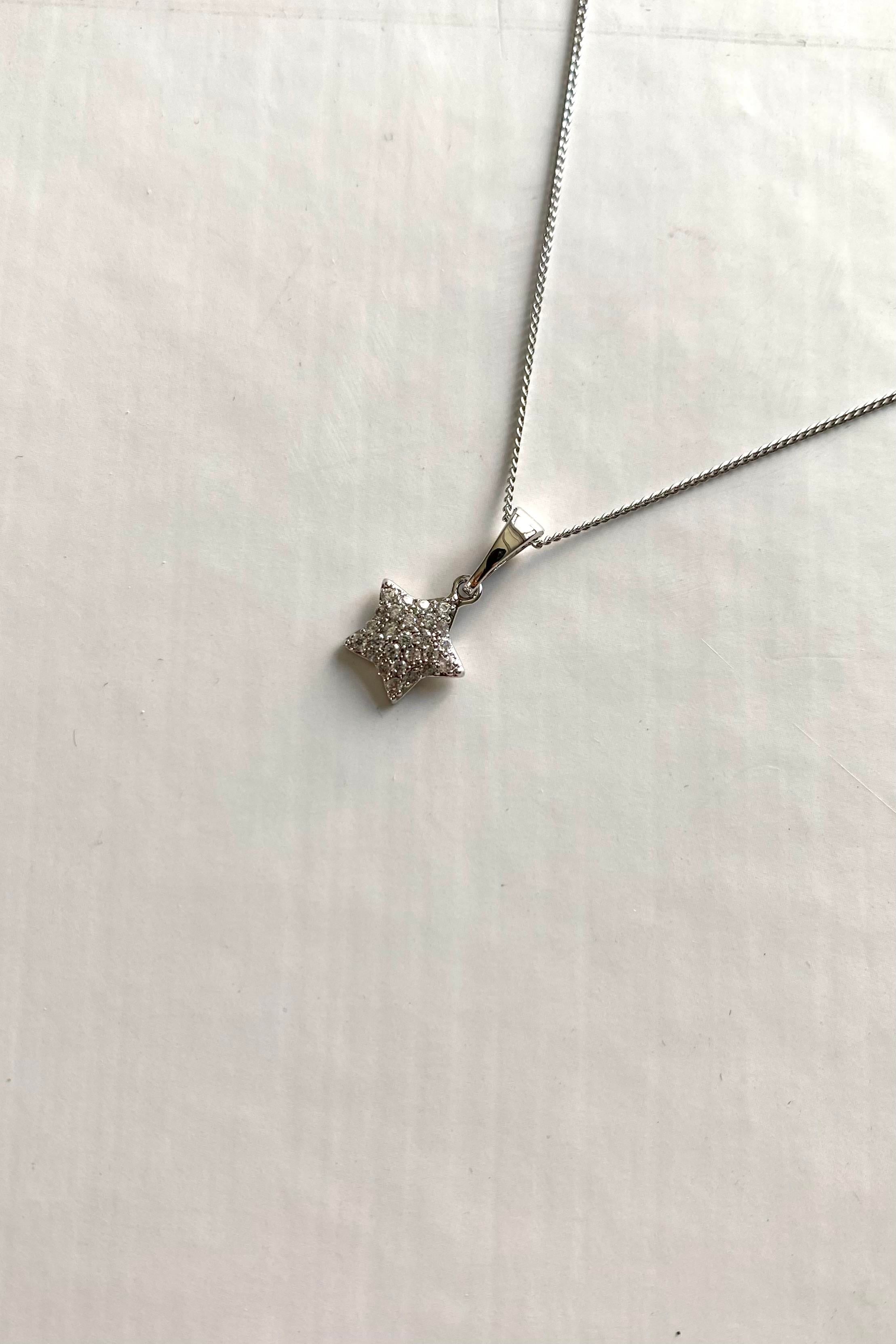 BOMBE YILDIZ TAŞLI HAYALET KOLYE