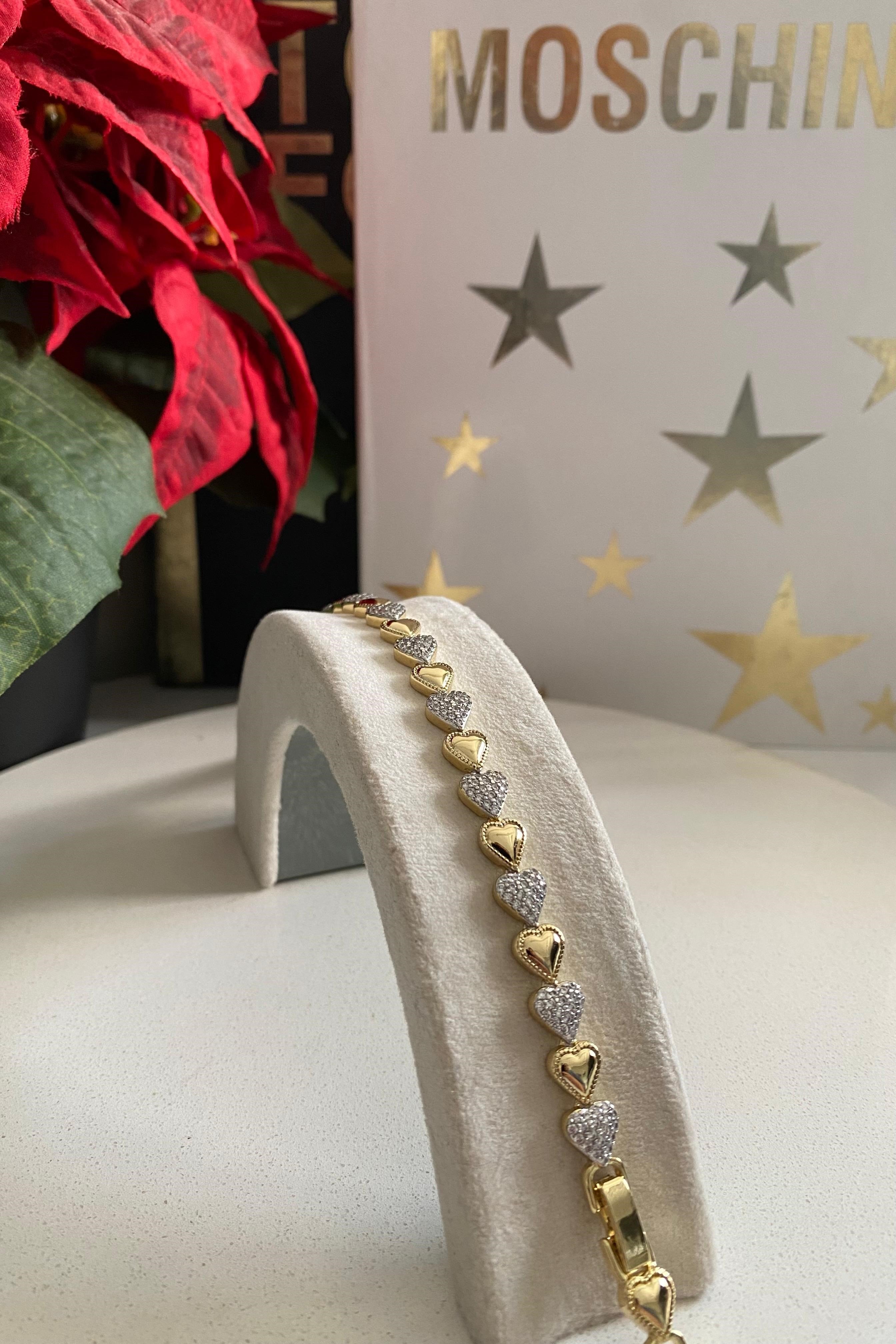 ÇERÇEVELİ TAŞLI KALP BİLEZİK