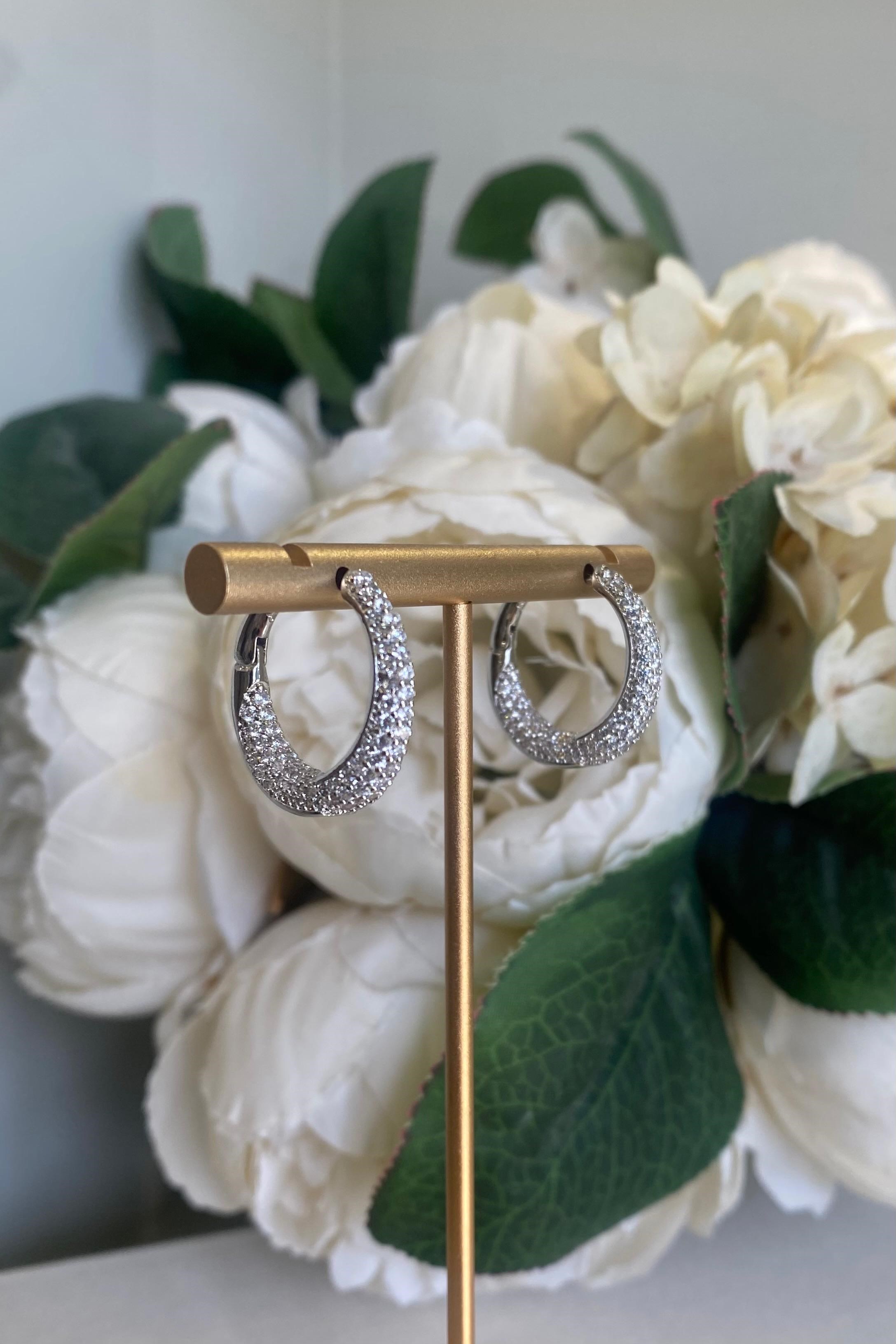 ZİRKON TAŞLI GÖMME KAPAMA KÜPE