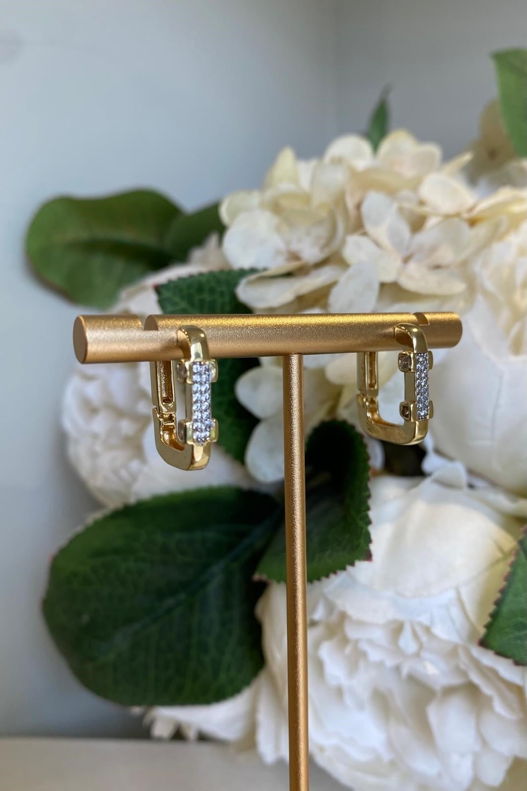 RAY TAŞLI DİKDÖRTGEN KÜPE 1,8cm