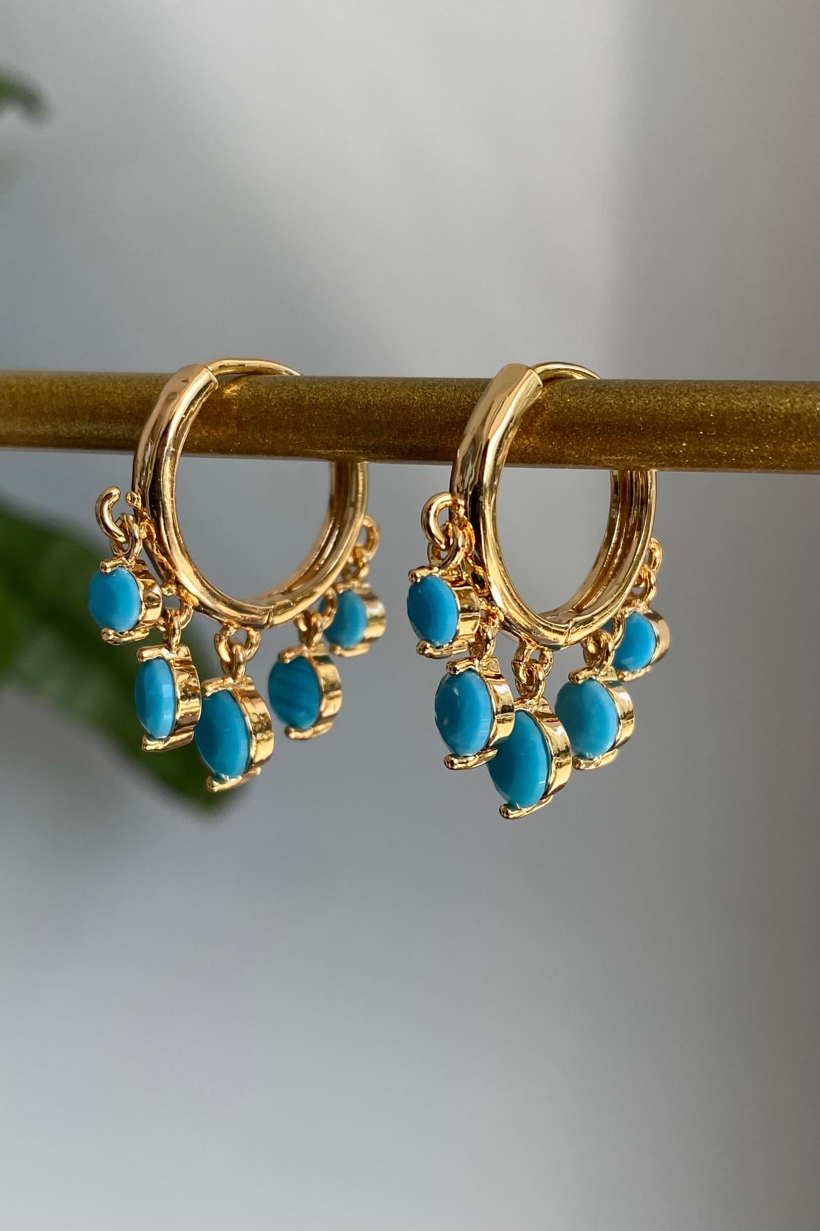 MAVİ TAŞLI SHAKIRA KÜPESİ