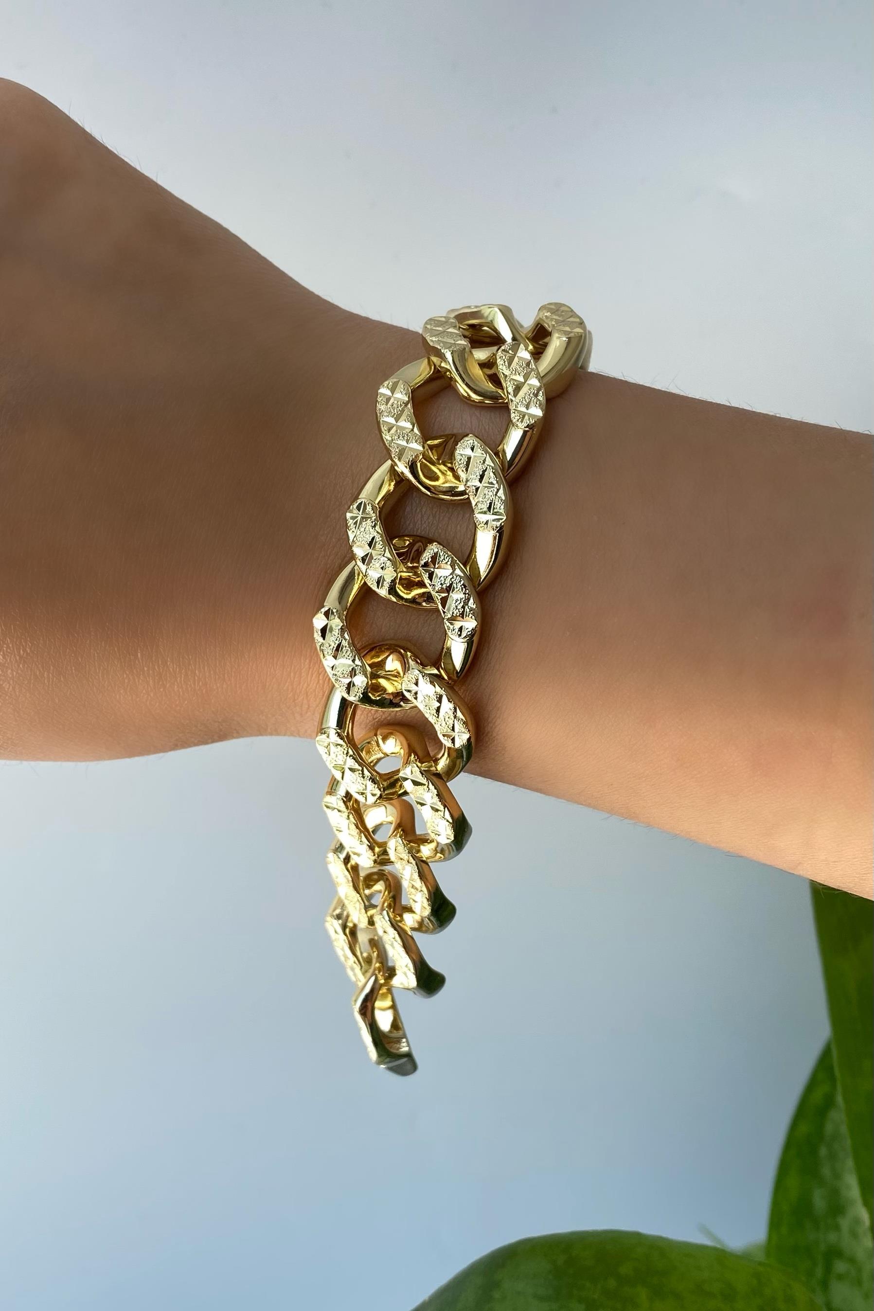 MEGA GURMET ZİNCİR