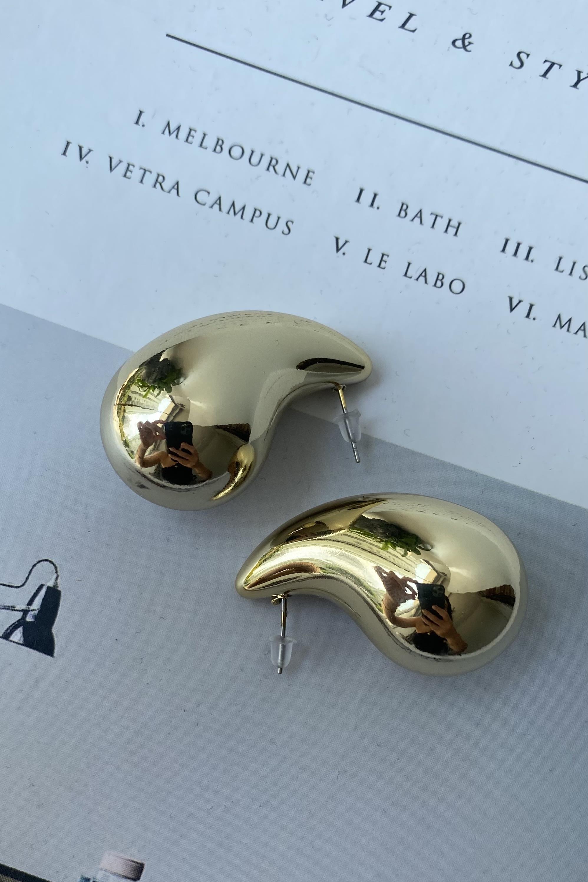 MEGA MARKA DAMLA KÜPE