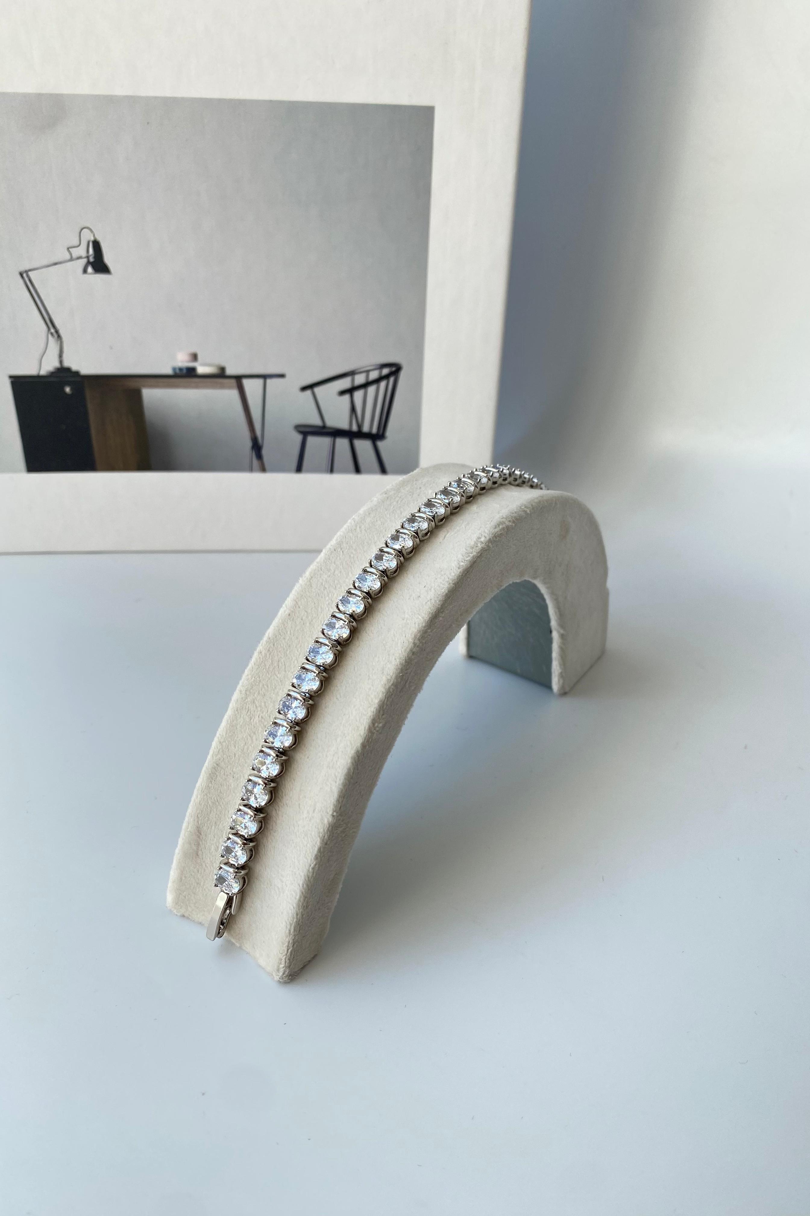 MİNELİ OVAL SU YOLU BİLEZİK