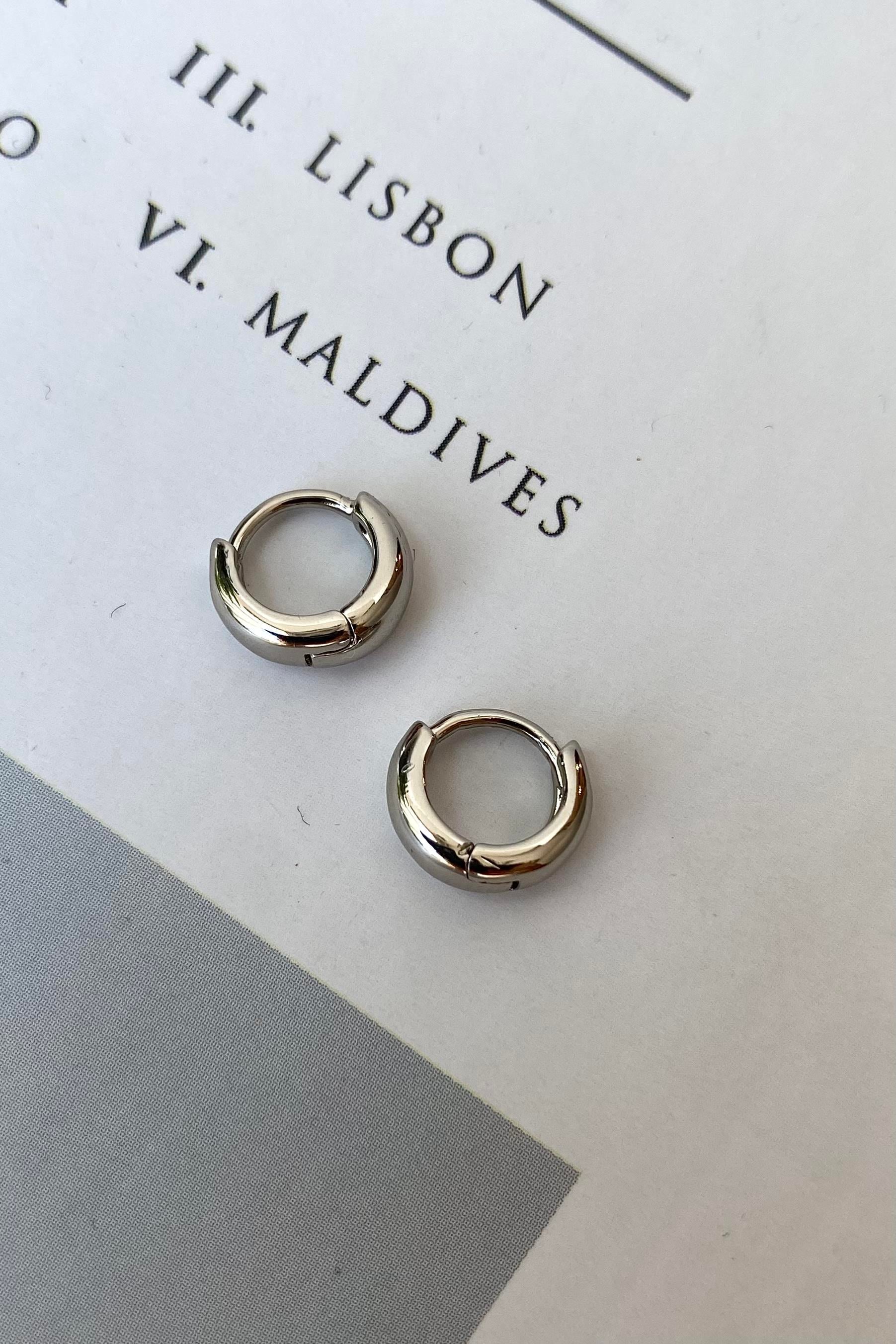 MİNİMAL BOMBE HALKA KÜPE 1 CM