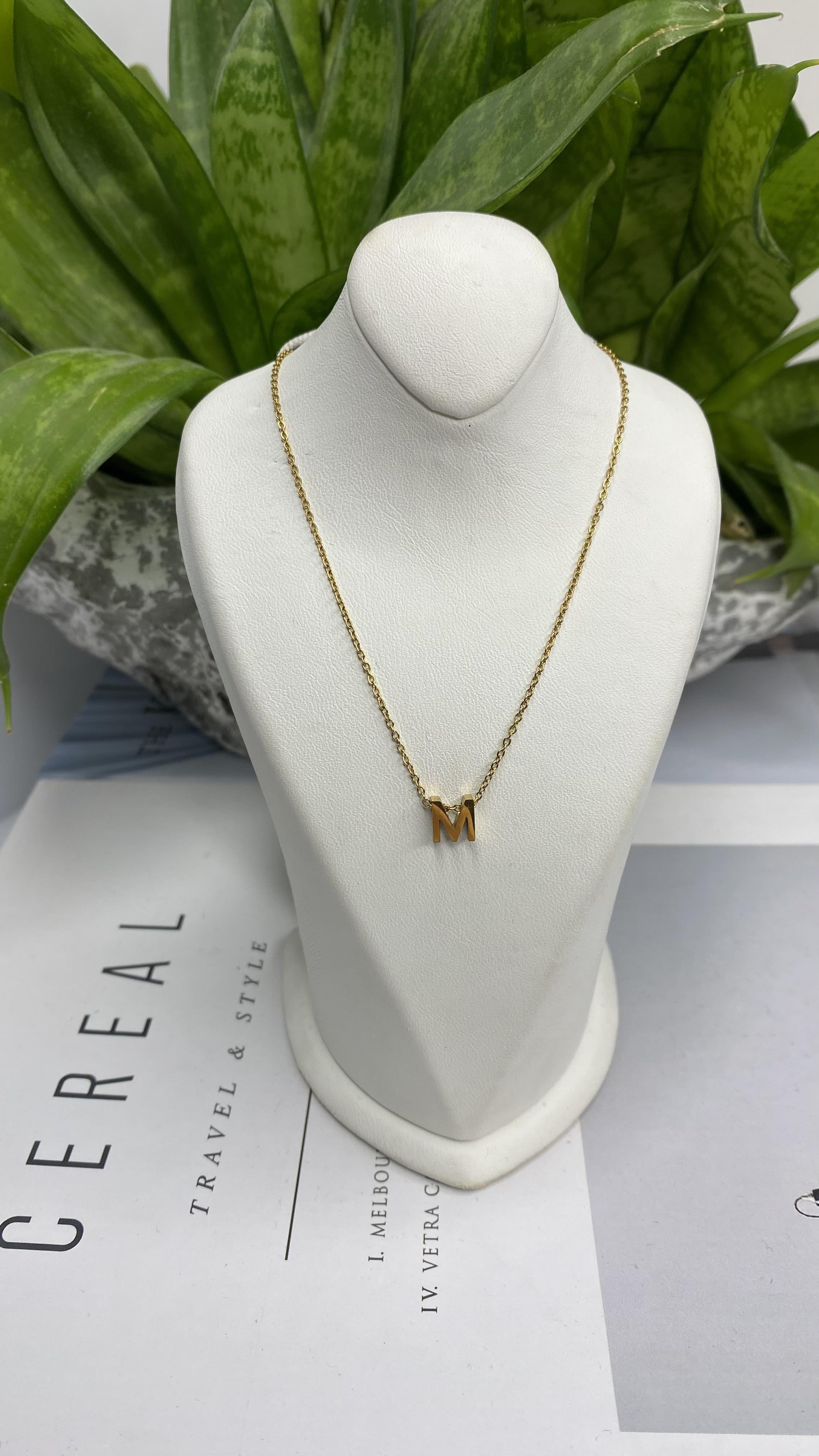 MİNİMAL HARF KOLYE M