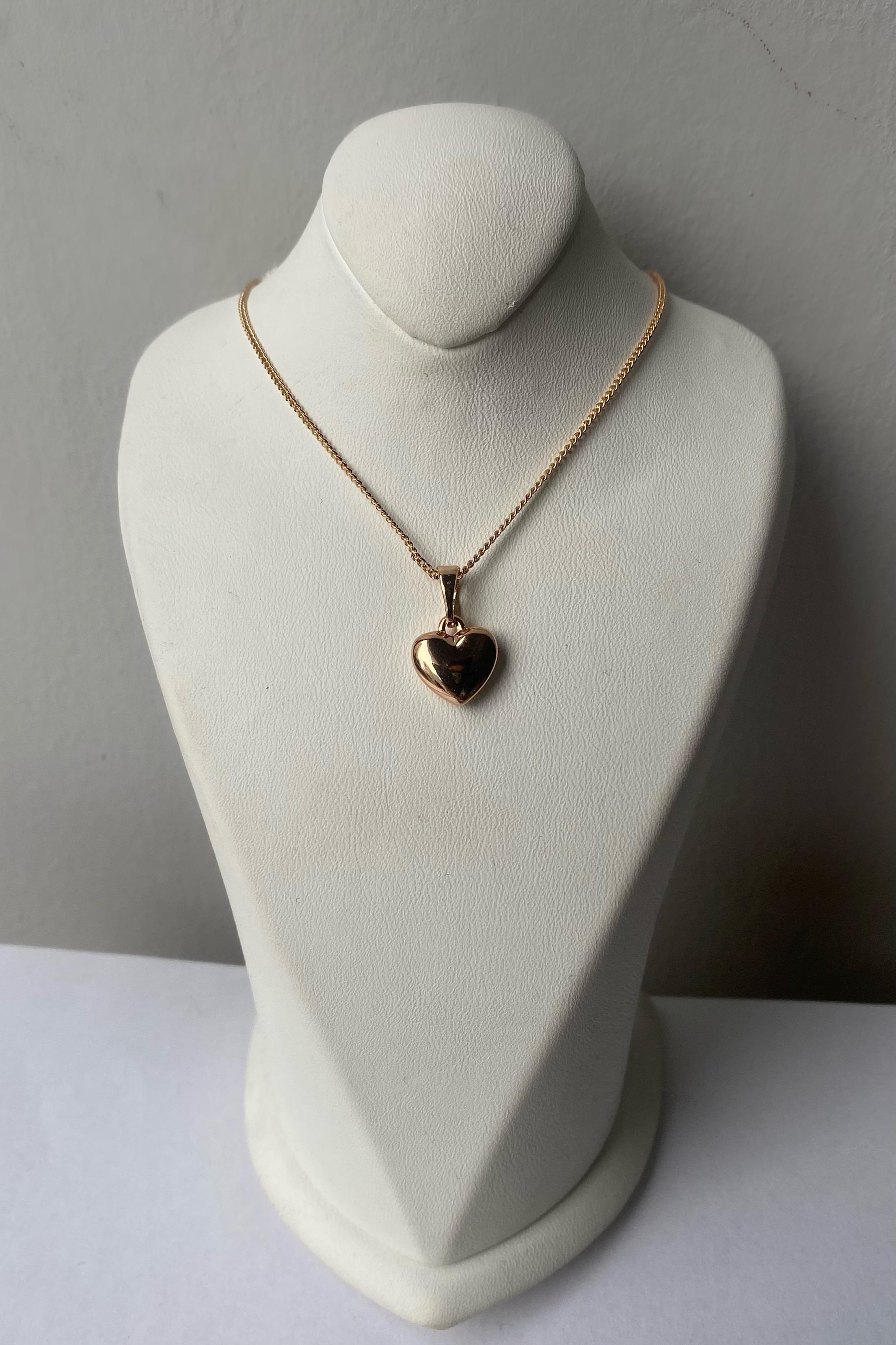 MİNİMAL MOTİFLİ KALP KOLYE