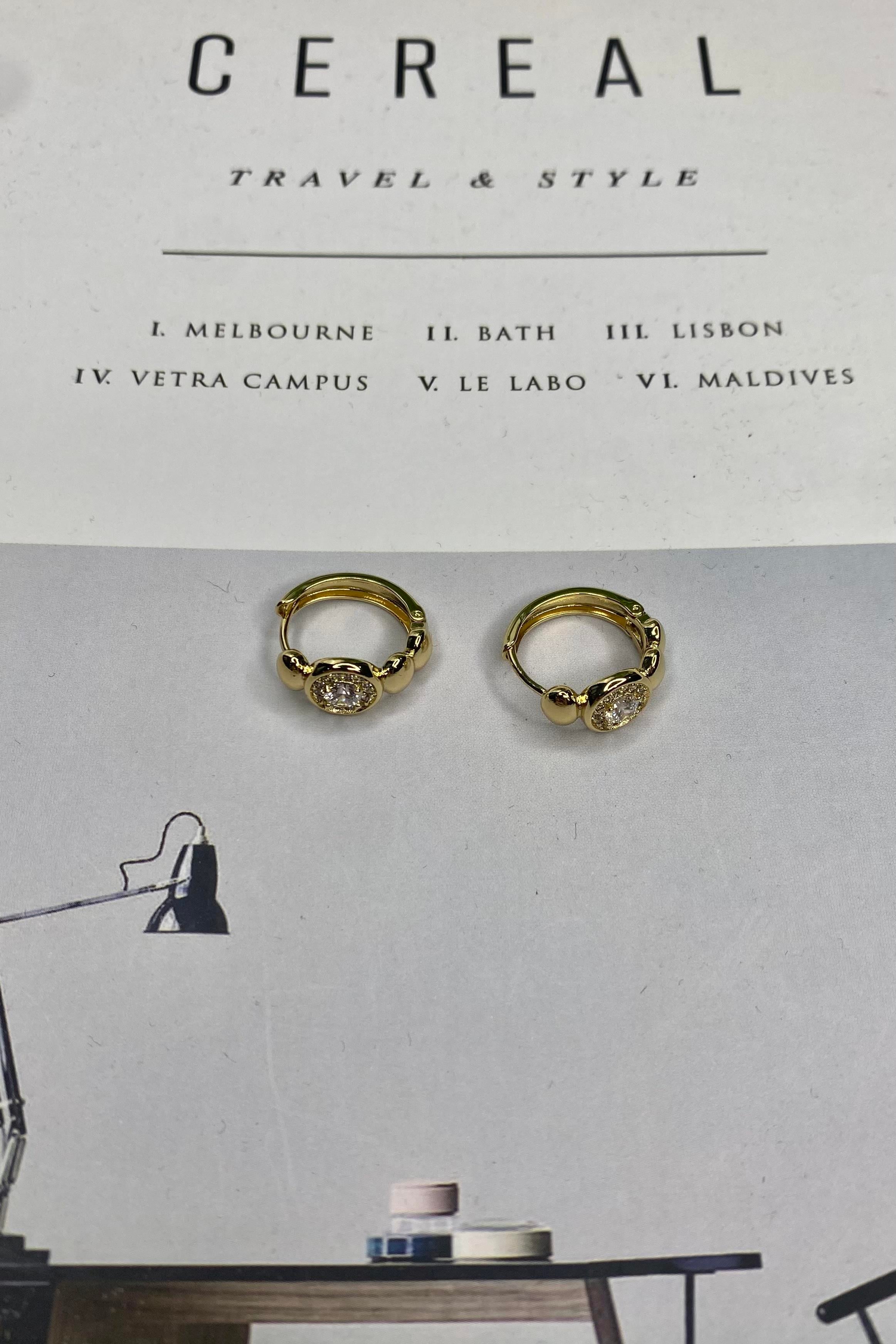 ORTASI TAŞ BOĞUM KÜPE