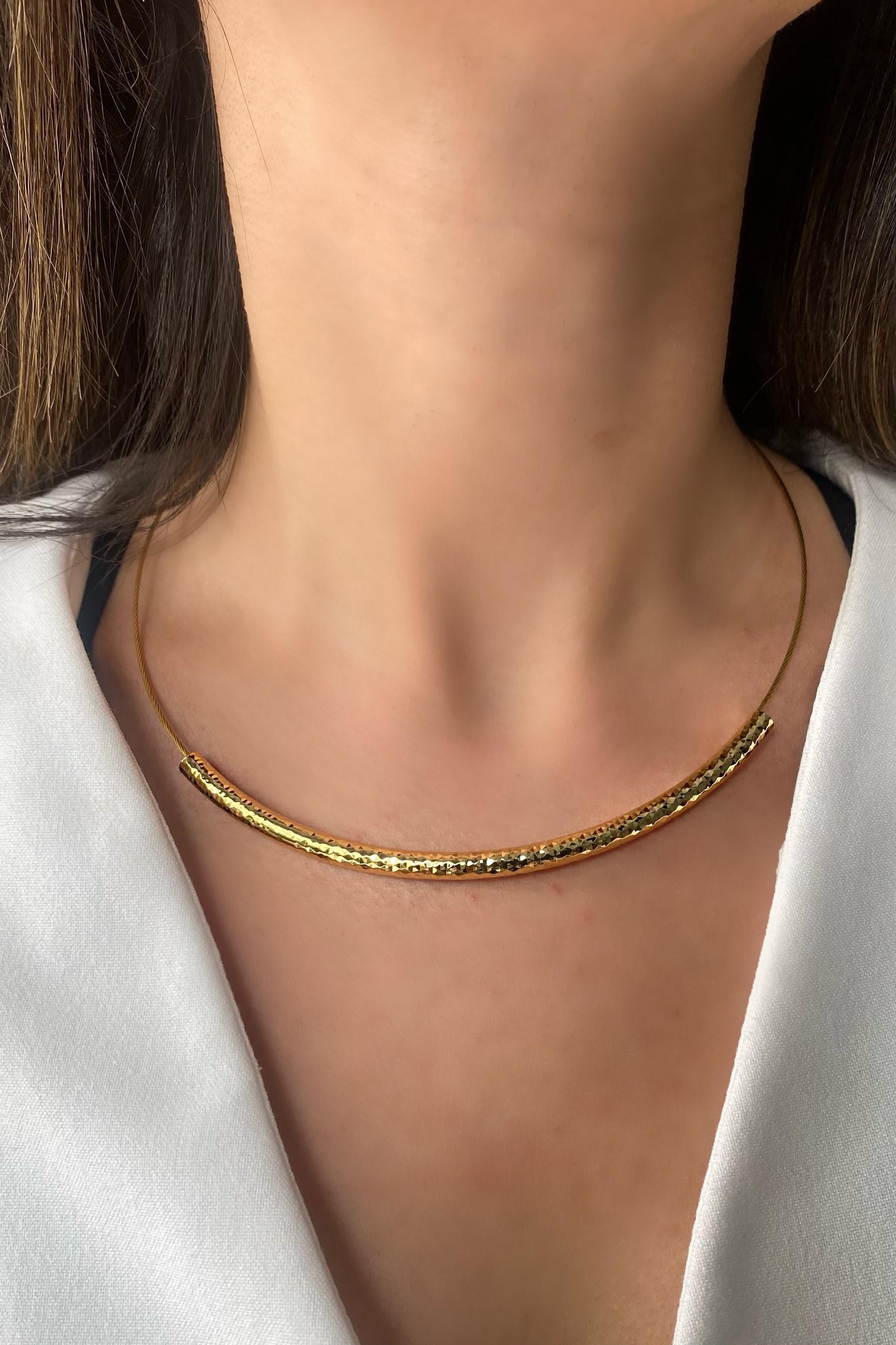 OVAL EZME PLAKALI HALAT KOLYE