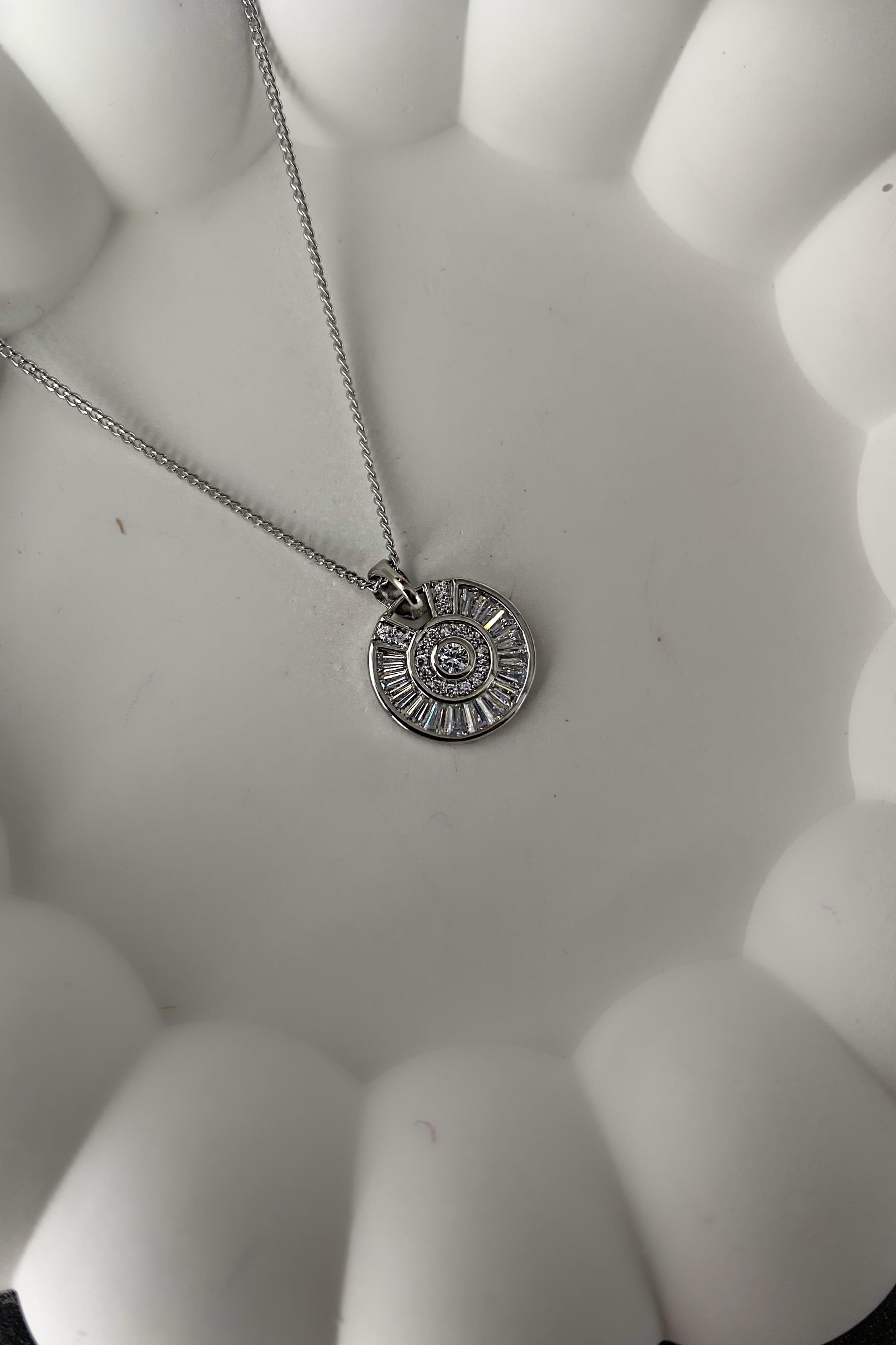 PRETTY YUVARLAK TAŞLI KOLYE