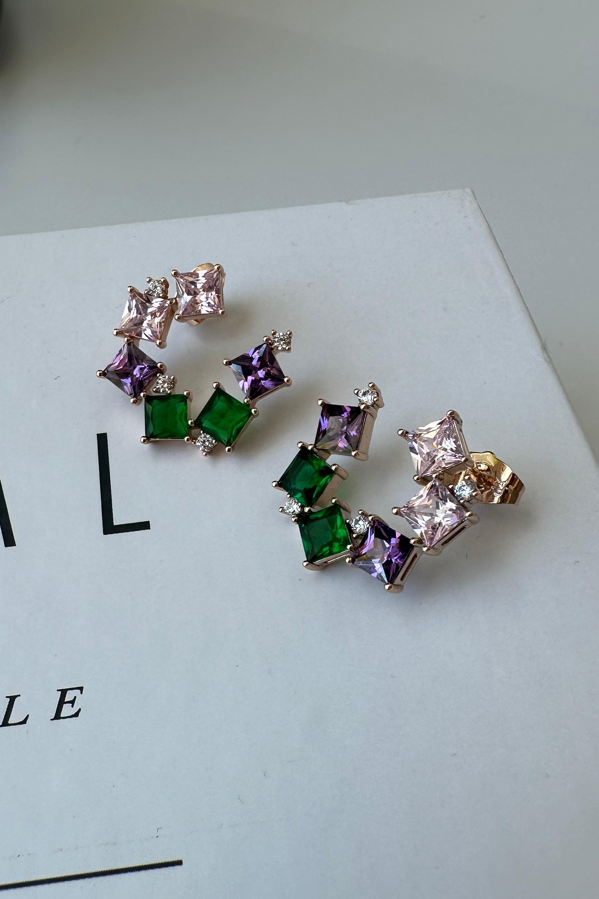 RENKLİ KARE TAŞLI KÜPE