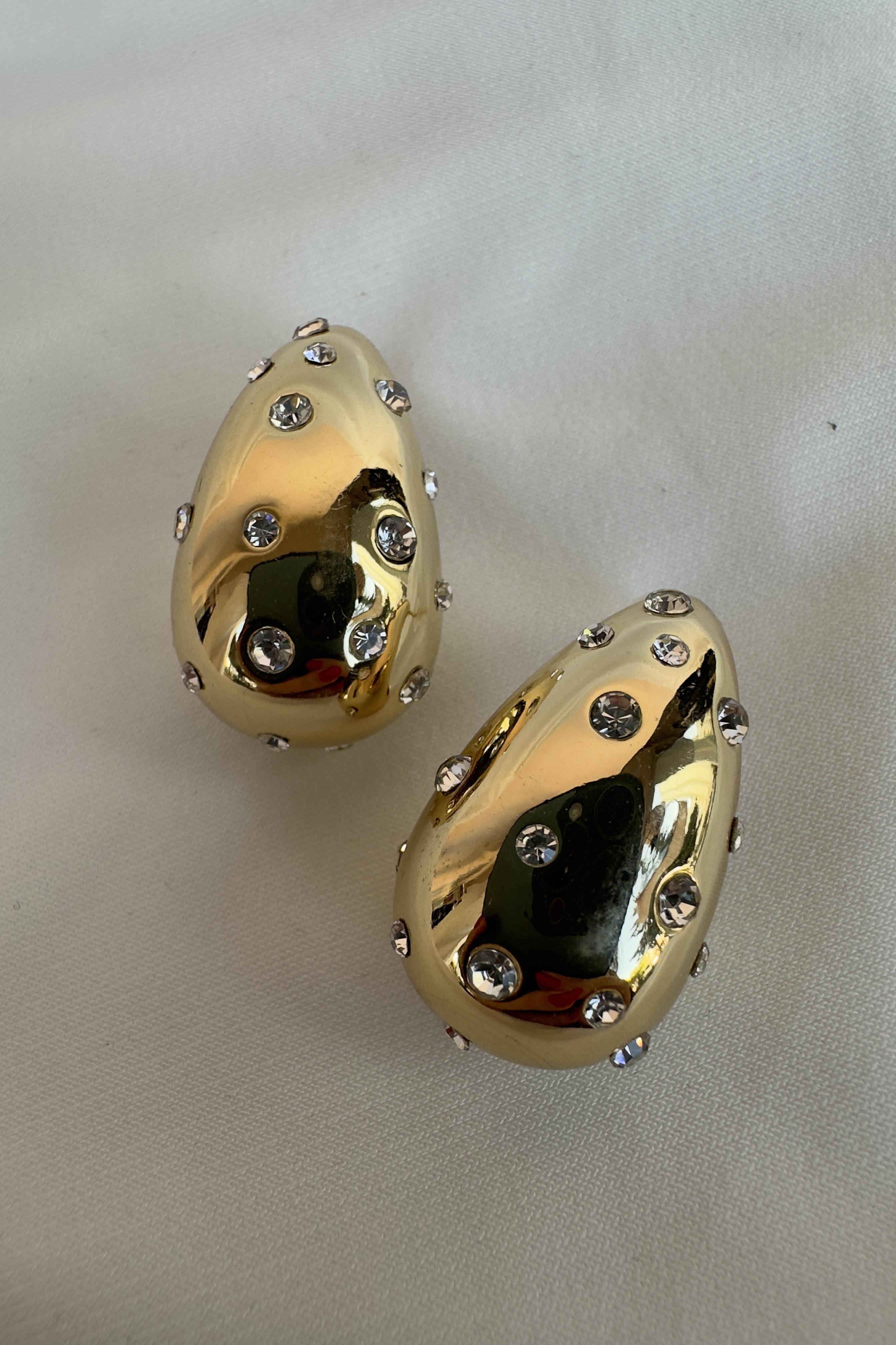 SERPME TAŞLI MARKA DAMLA KÜPE