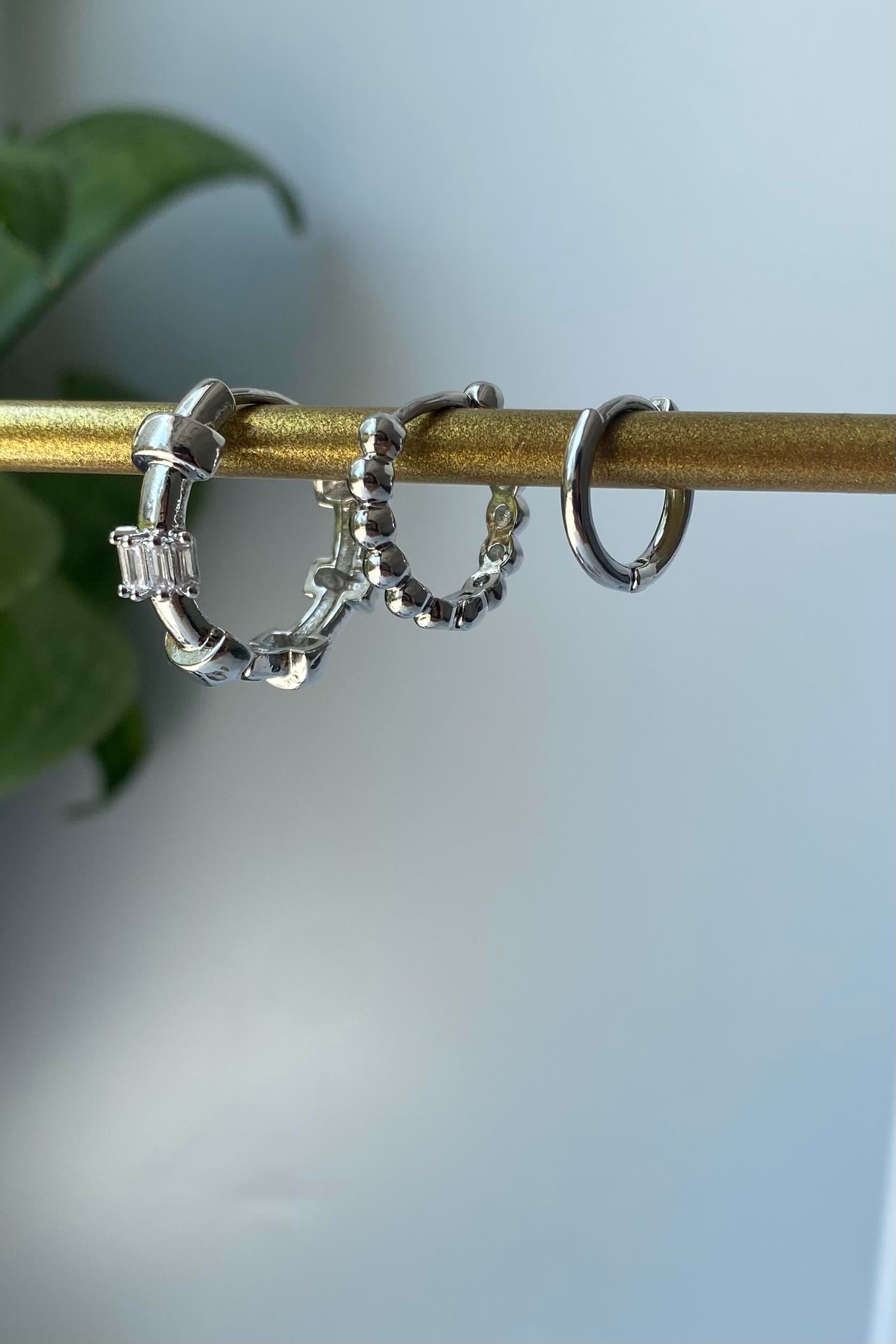 TAŞ BOĞUMLU KOMBİN KÜPE