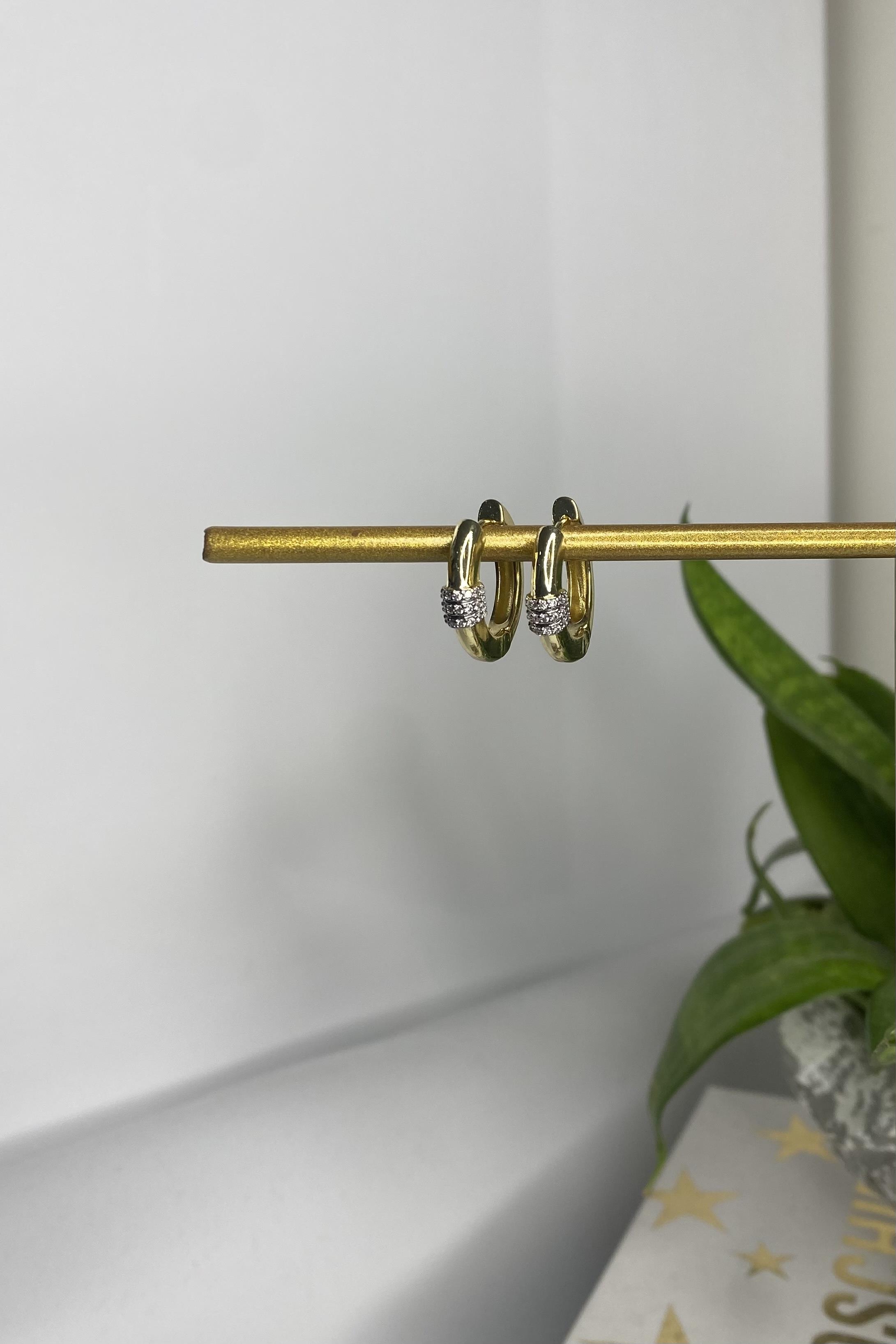 TAŞ DETAYLI HALKA KÜPE 2cm